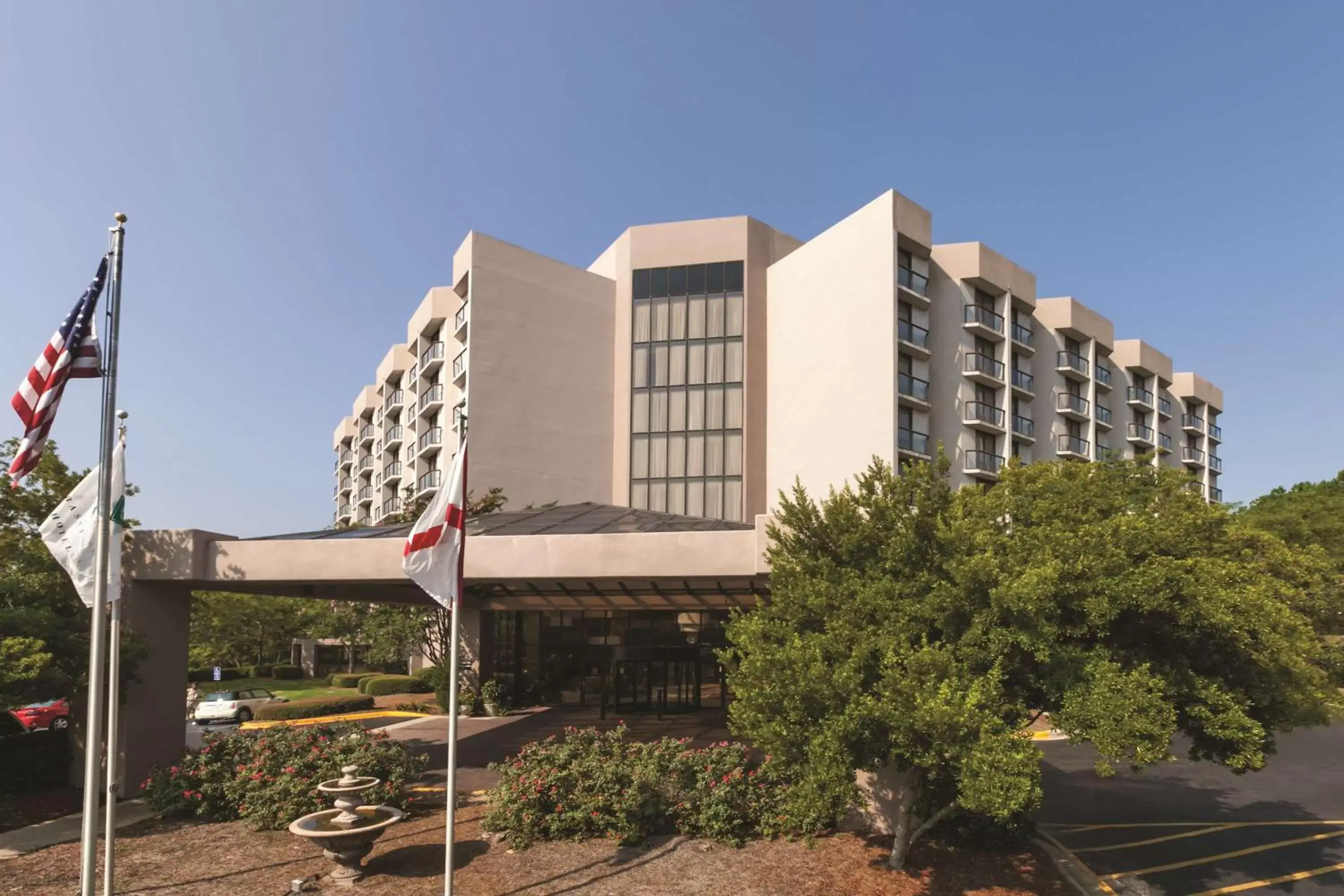 Property Building in Embassy Suites Birmingham