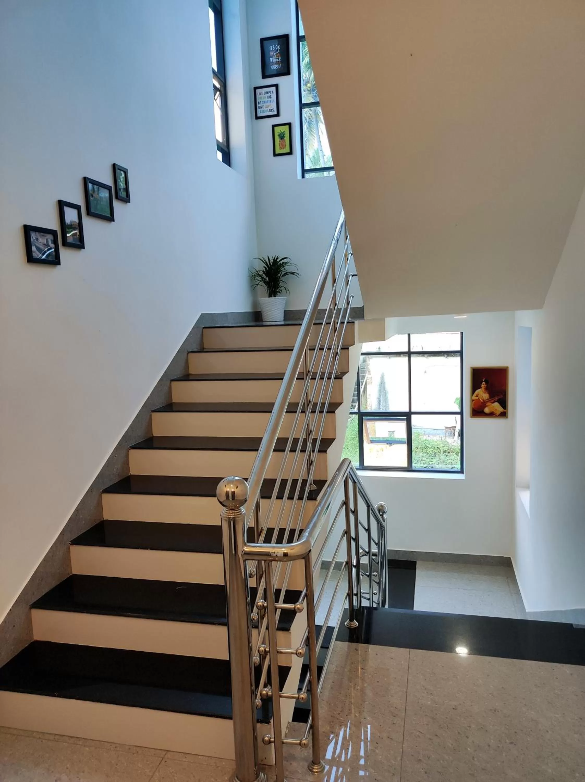 Lobby/Reception in Happy Buddha S4