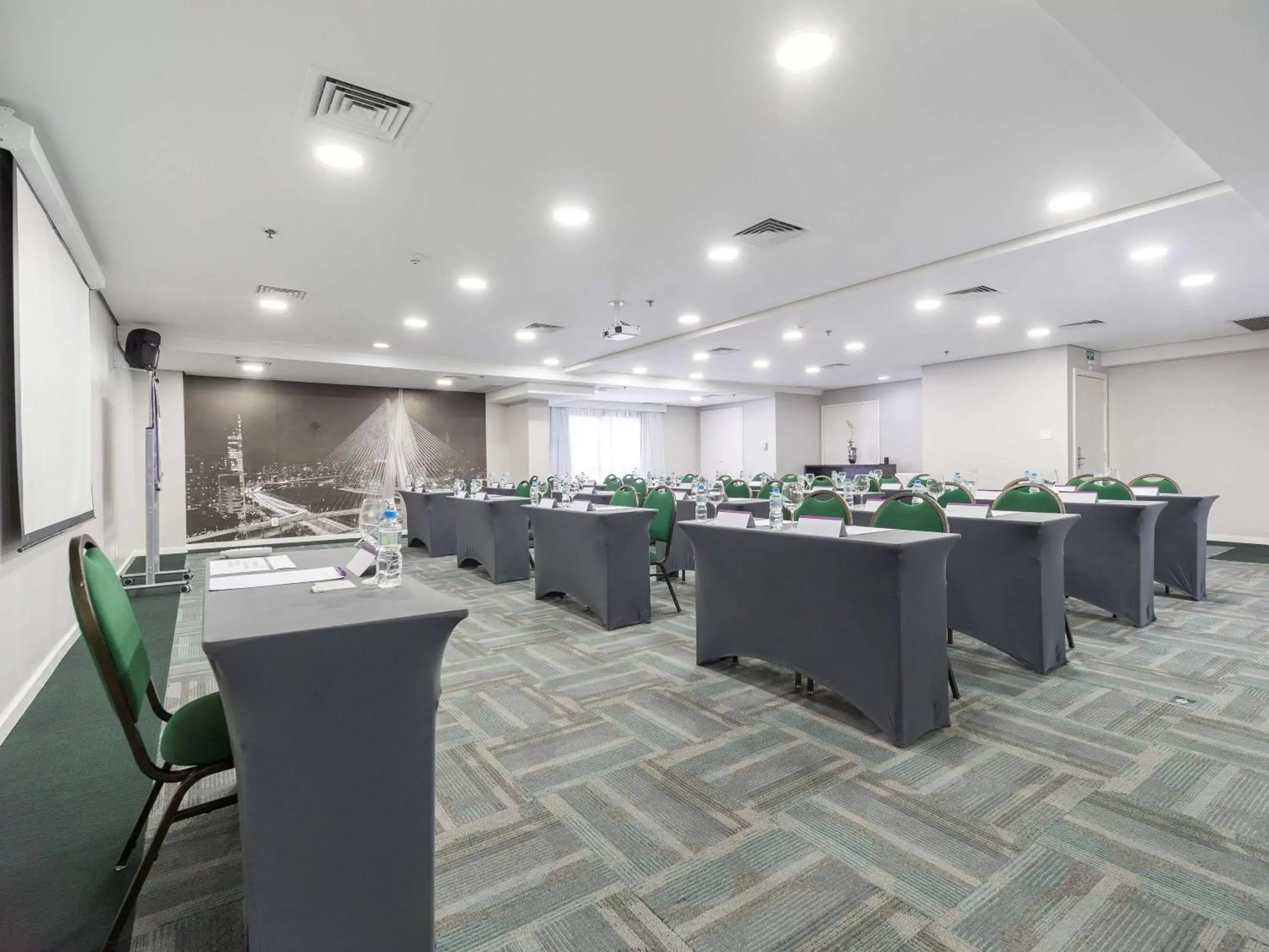 On site, Business Area/Conference Room in Mercure Sao Paulo Ibirapuera Privilege