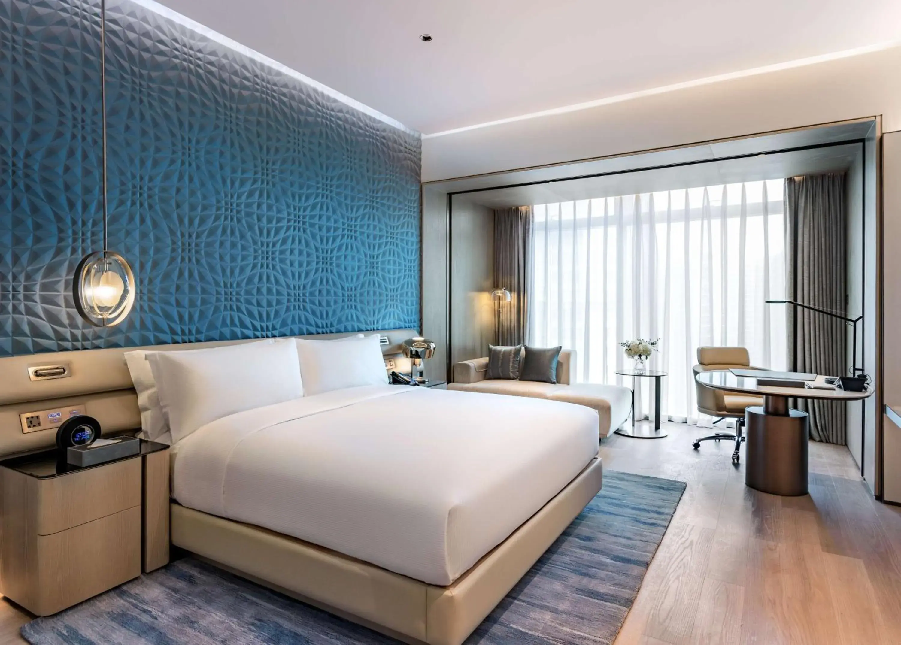 Bedroom in Hilton Shenzhen World Exhibition & Convention Center