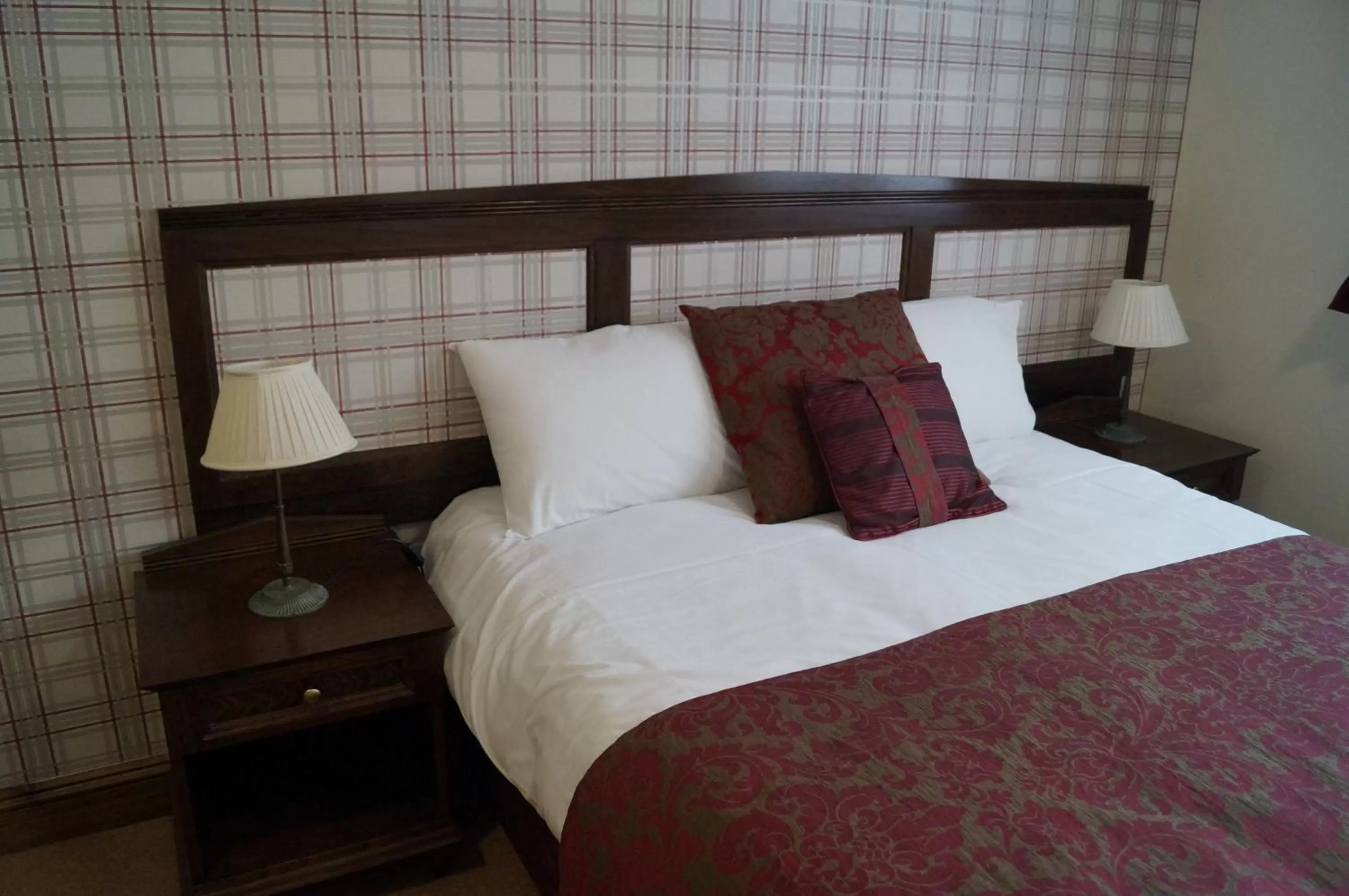 Bed in The Flying Bull Inn