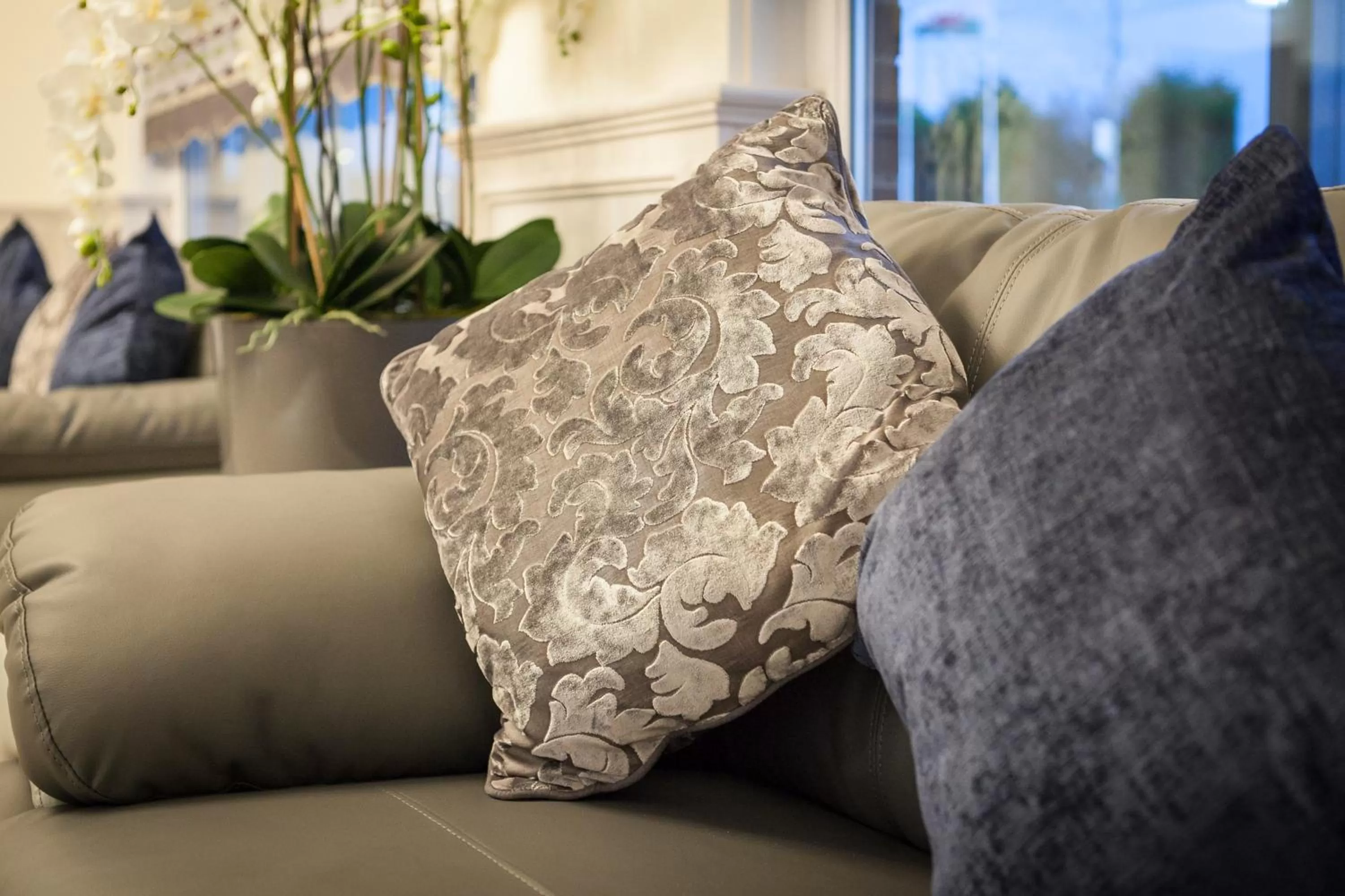 Lobby or reception in Celtic International Hotel Cardiff Airport