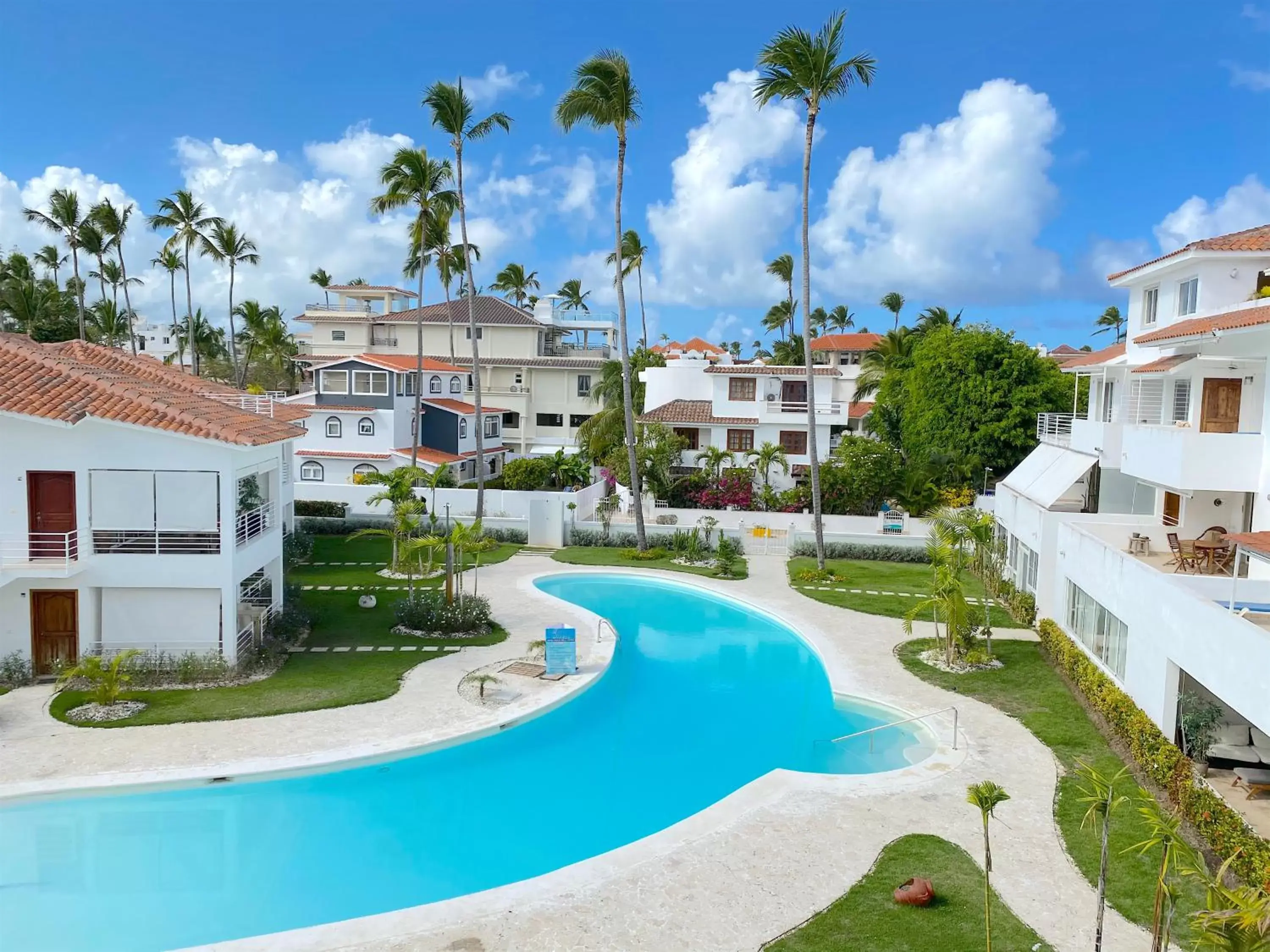 Junior Suite with Pool View in TROPICAL VILLAGE playa LOS CORALES Junior Suite with Pool View in TROPICAL VILLAGE playa LOS CORALES