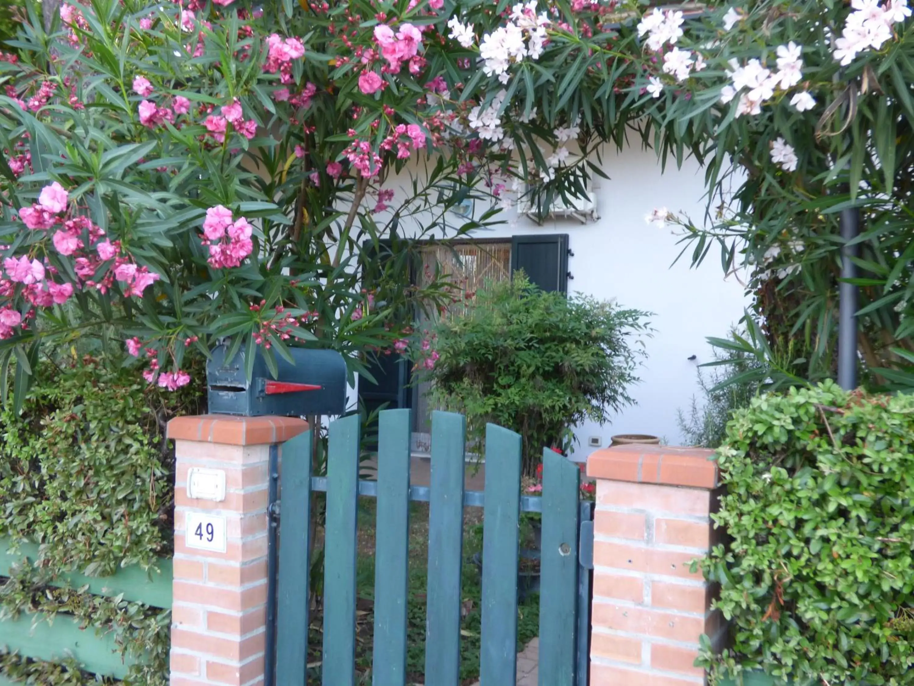 Facade/entrance, Property Building in B&B Amici Miei