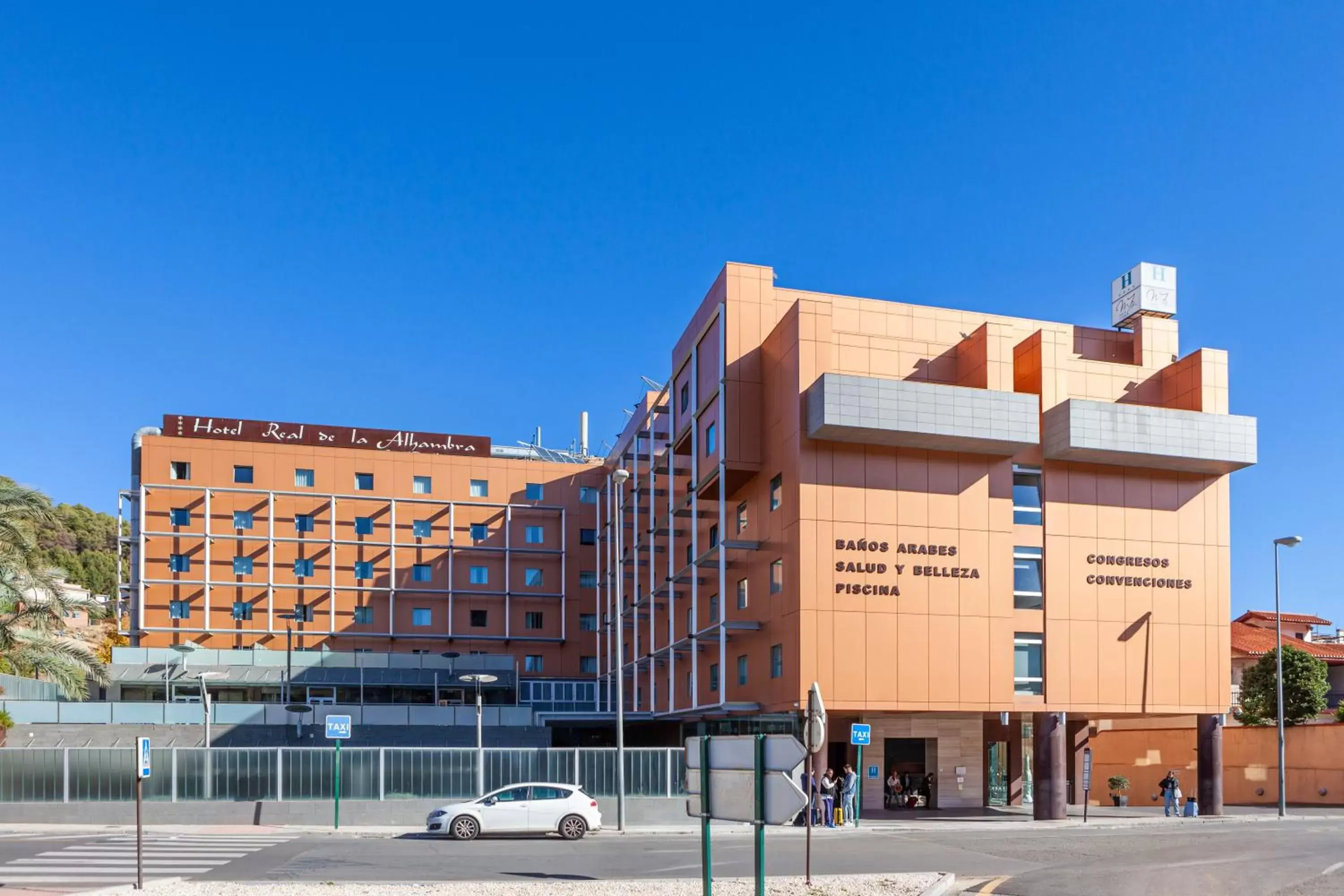 Property Building in Hotel Macià Real De La Alhambra