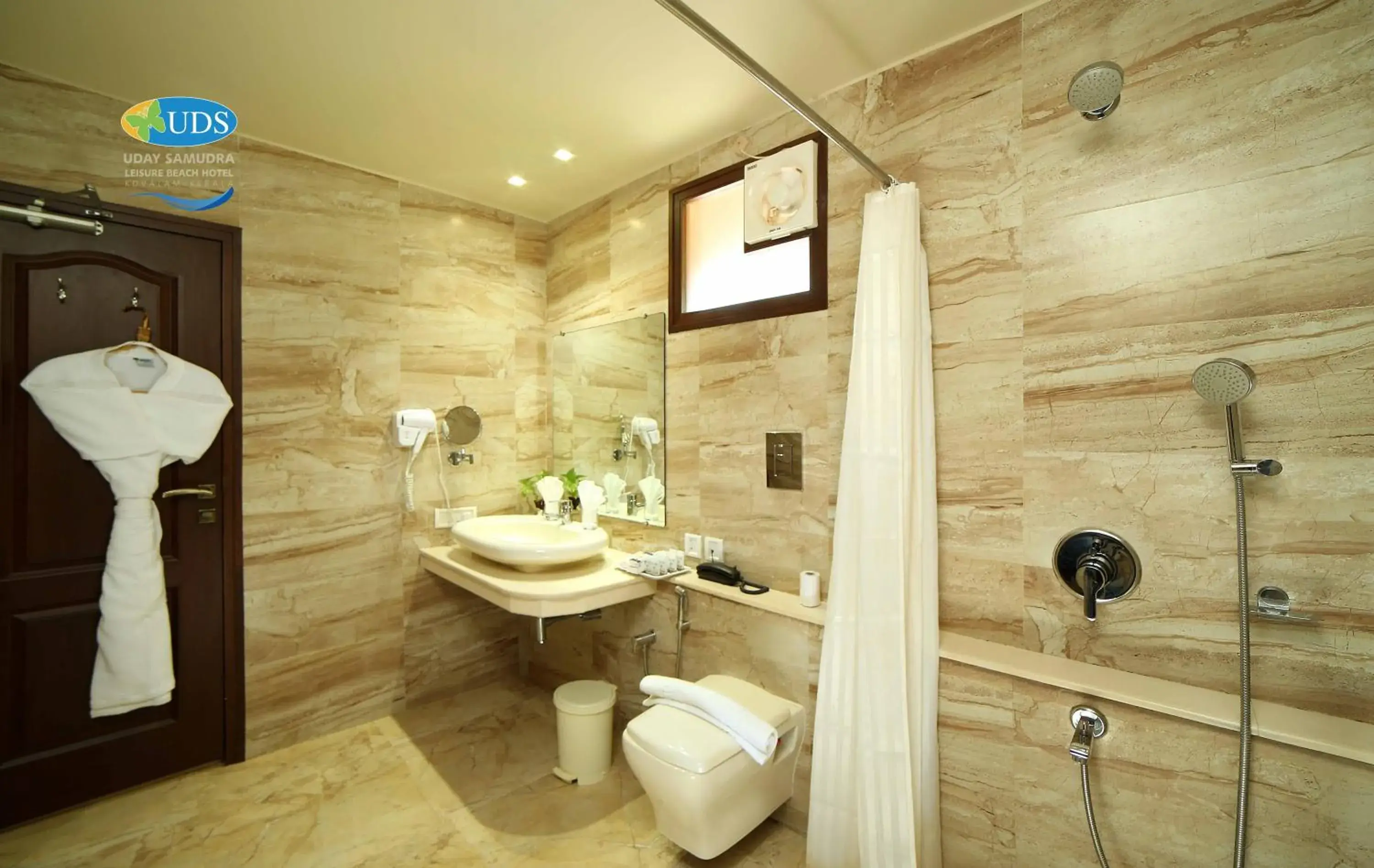 Bathroom in Uday Samudra Leisure Beach Hotel