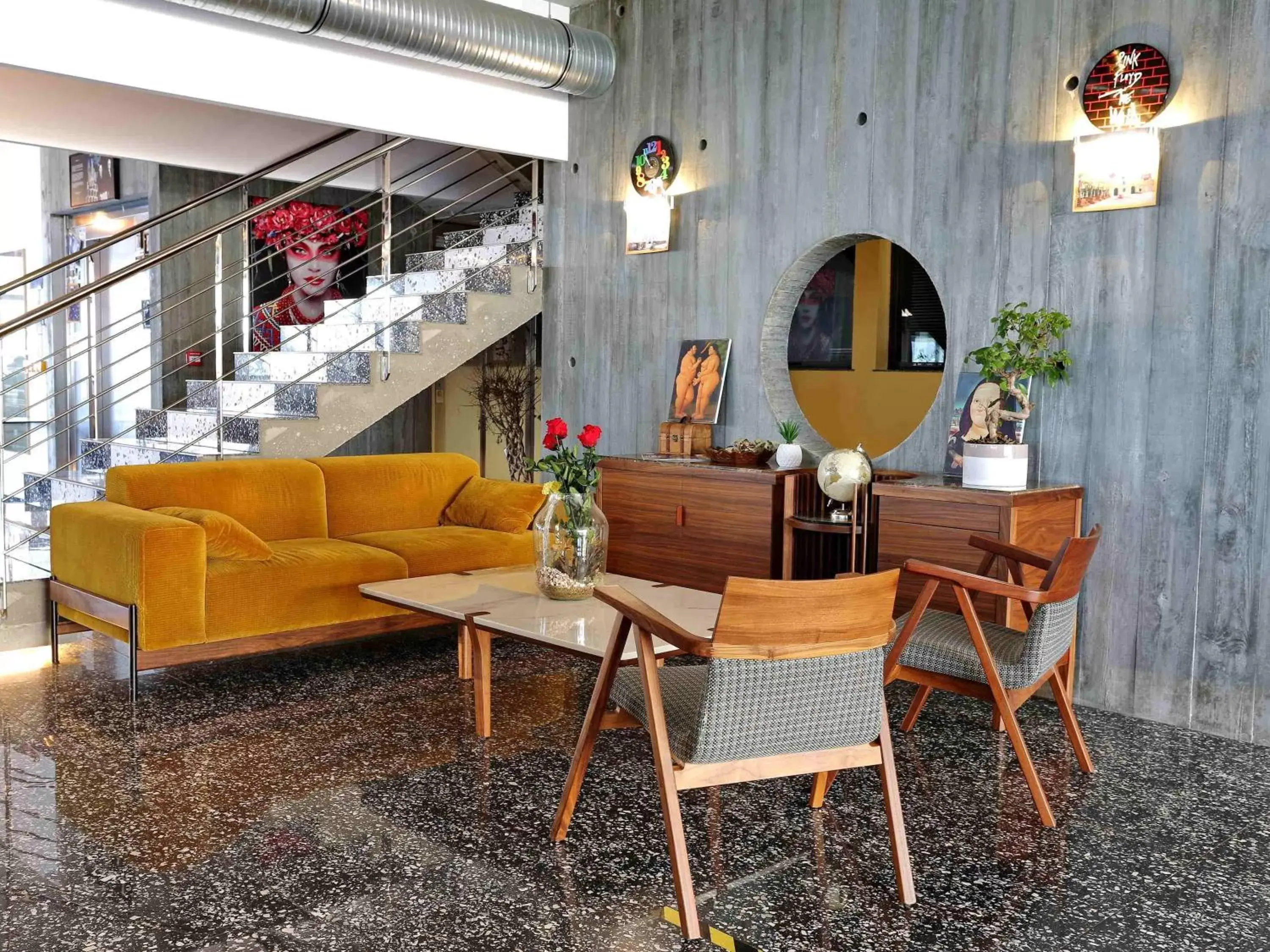 Lounge or bar in ibis Styles Ajaccio Napoleon Lounge or bar in ibis Styles Ajaccio Napoleon