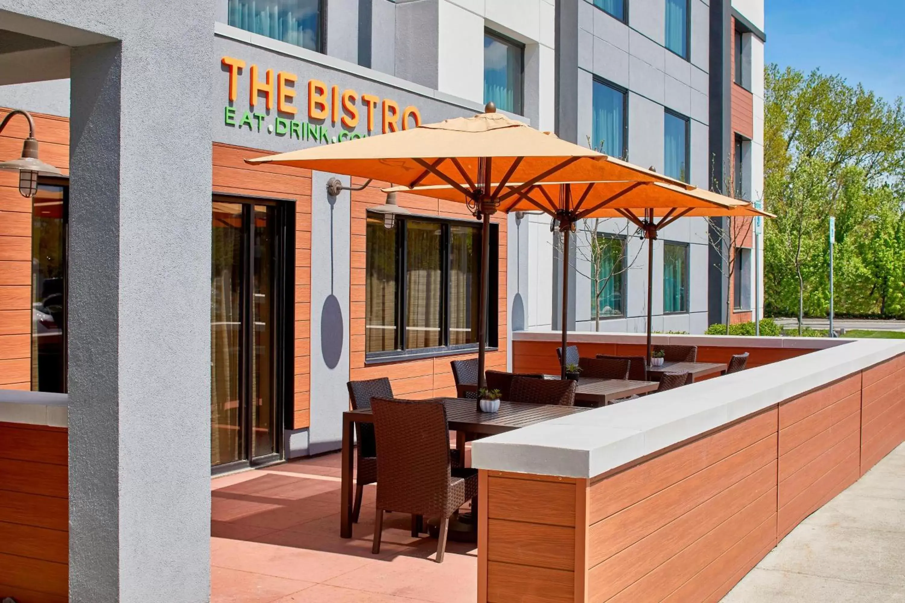 Restaurant/places to eat in Courtyard by Marriott Albany Thruway