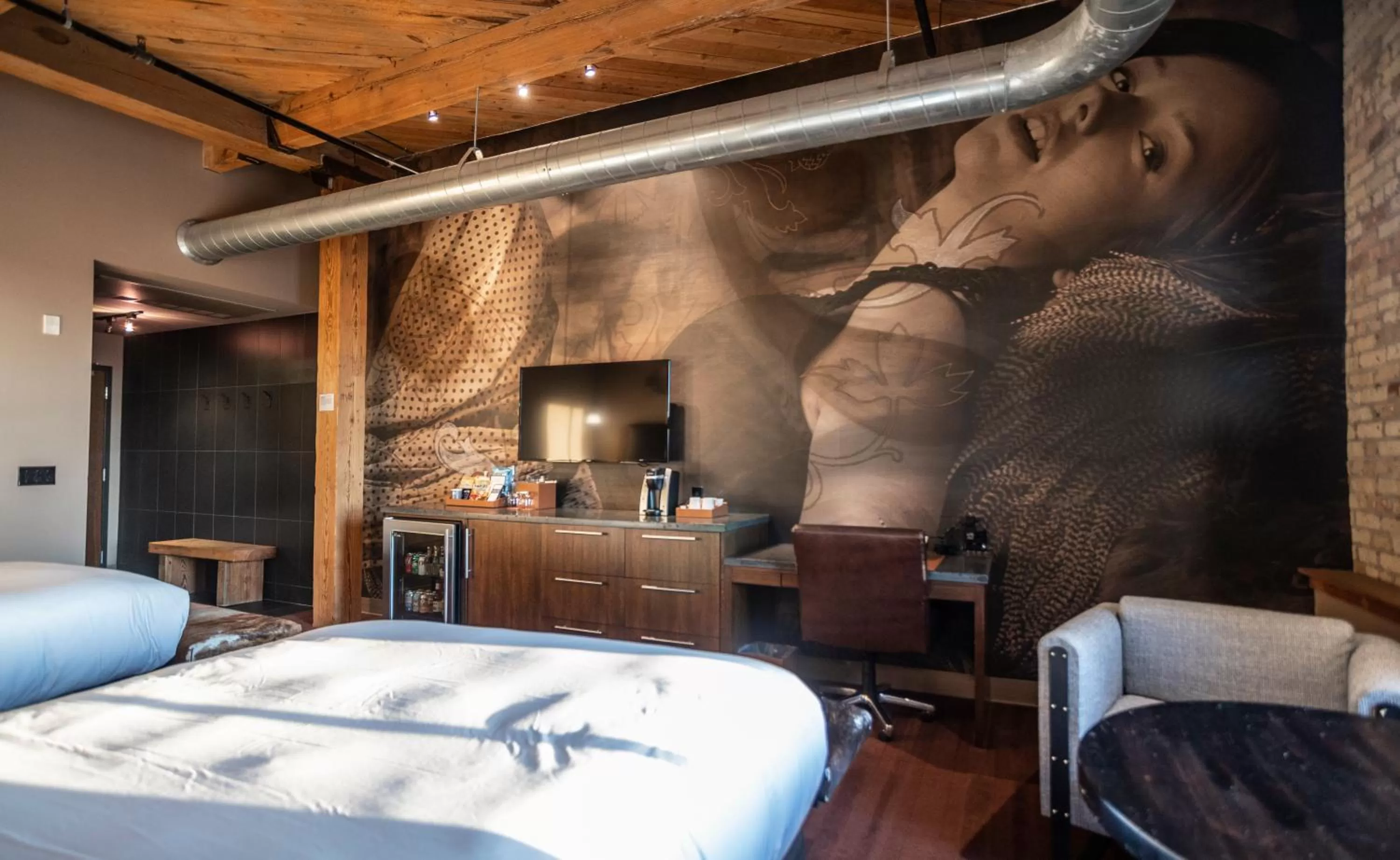 Bedroom, Bed in The Iron Horse Hotel