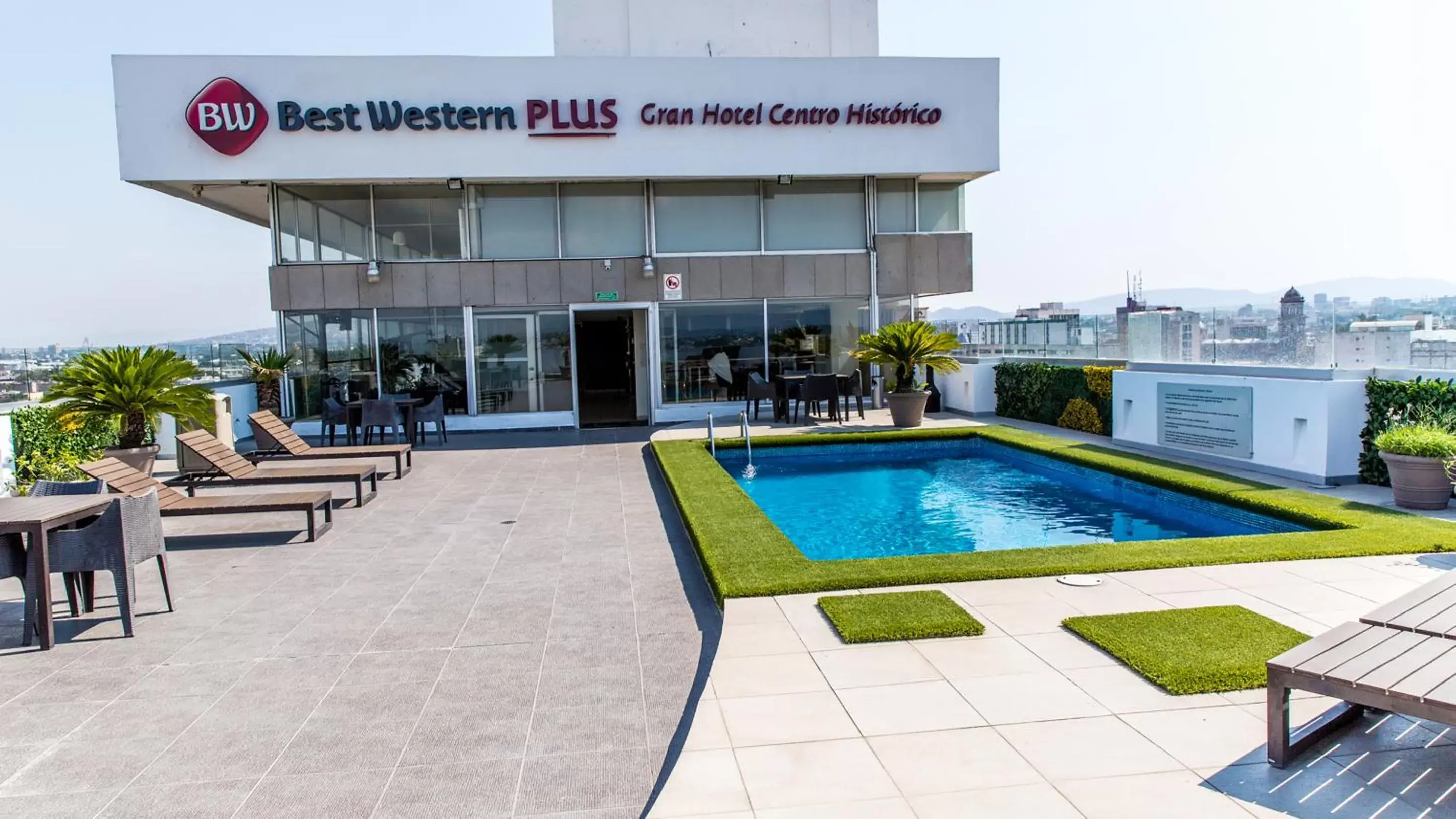 Balcony/Terrace, Swimming Pool in Best Western Plus Gran Hotel Centro Historico