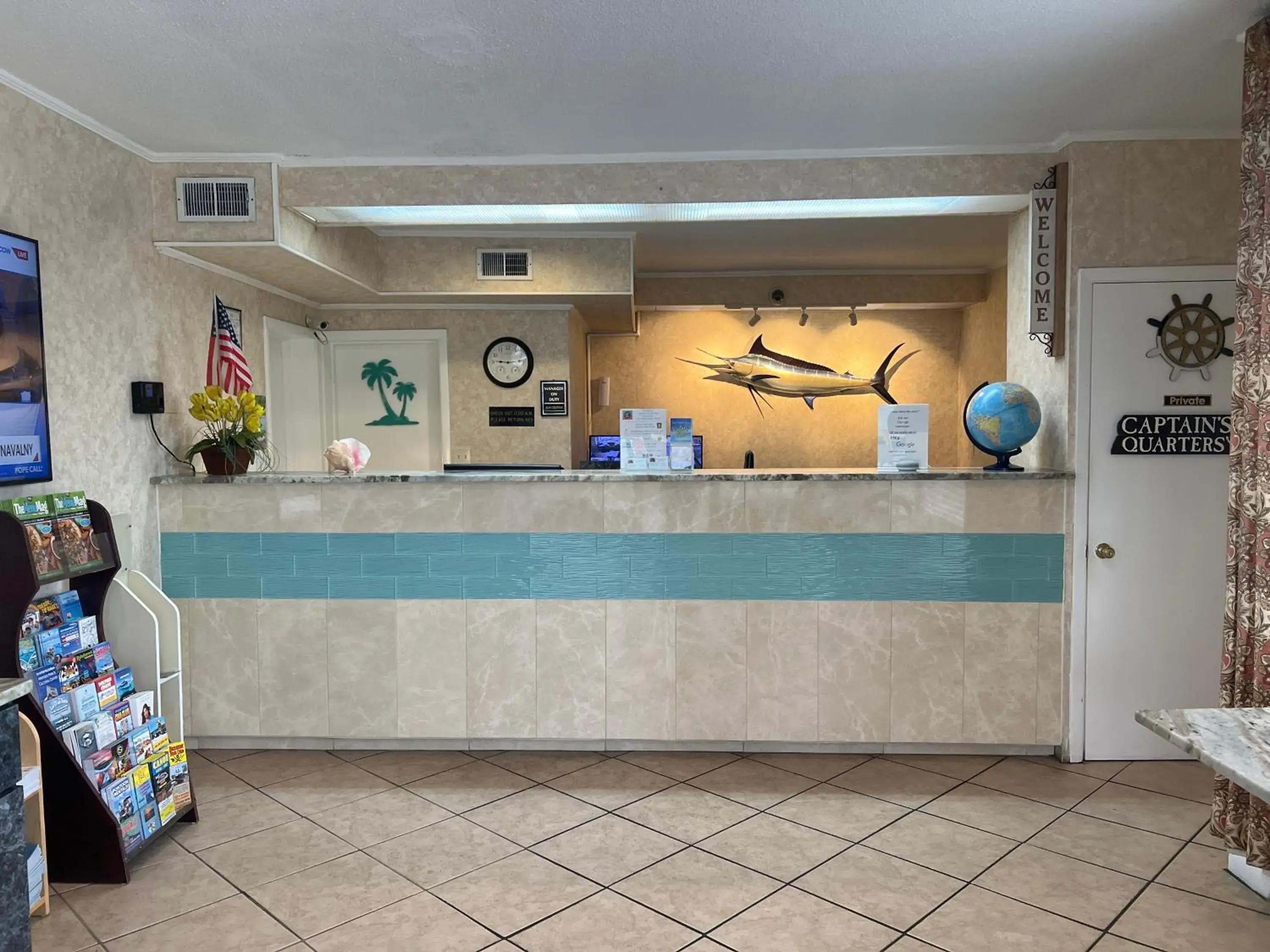 Lobby or reception, Lobby/Reception in Hole Inn the Wall Hotel - Sunset Plaza - Fort Walton Beach