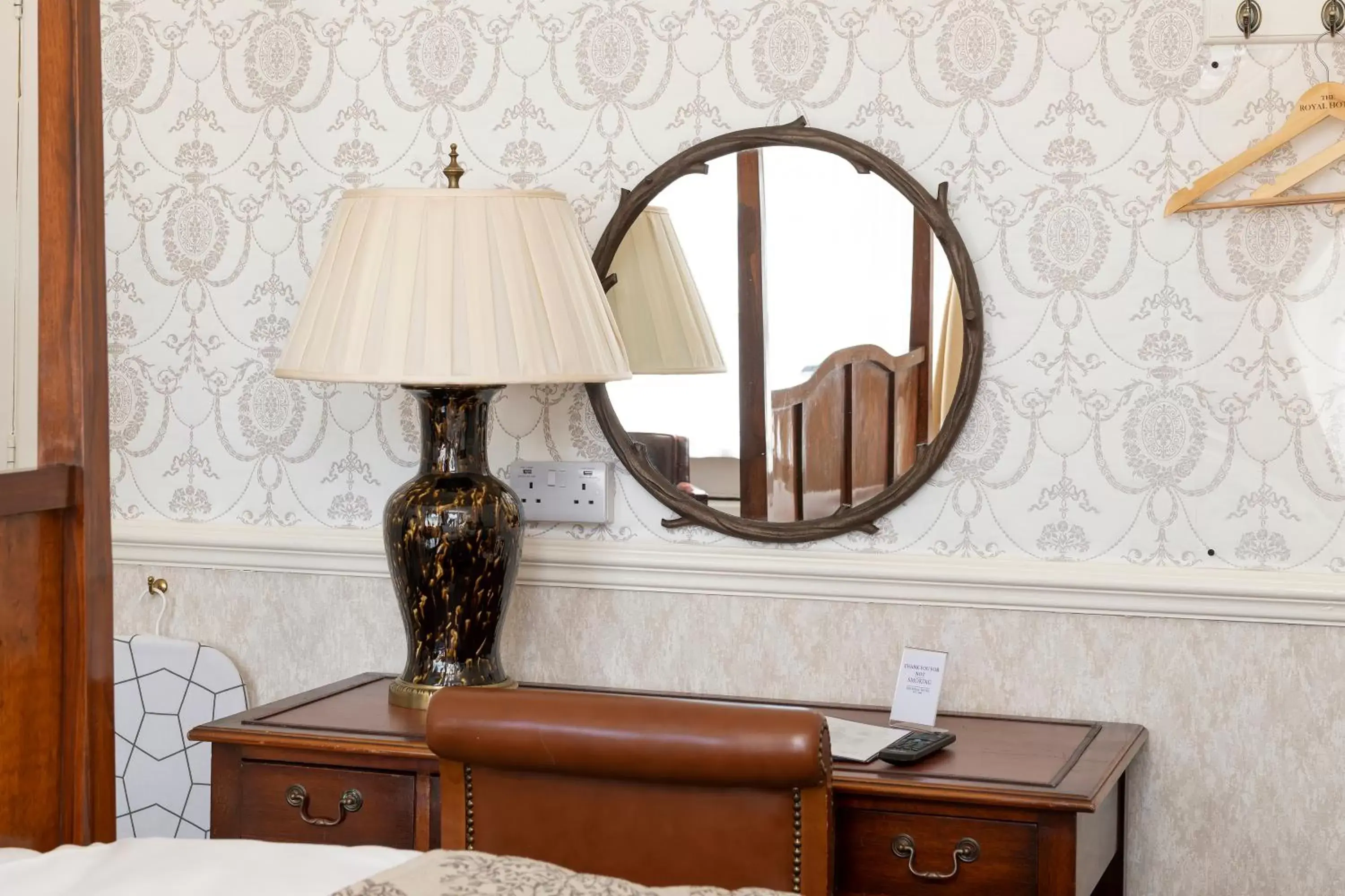 Bedroom, Seating Area in Royal Hotel