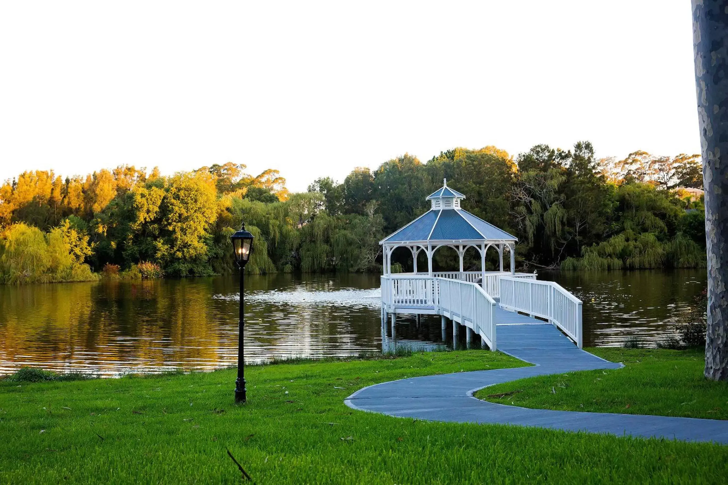 Garden in Lincoln Downs Resort Batemans Bay, Signature Collection by Best Western