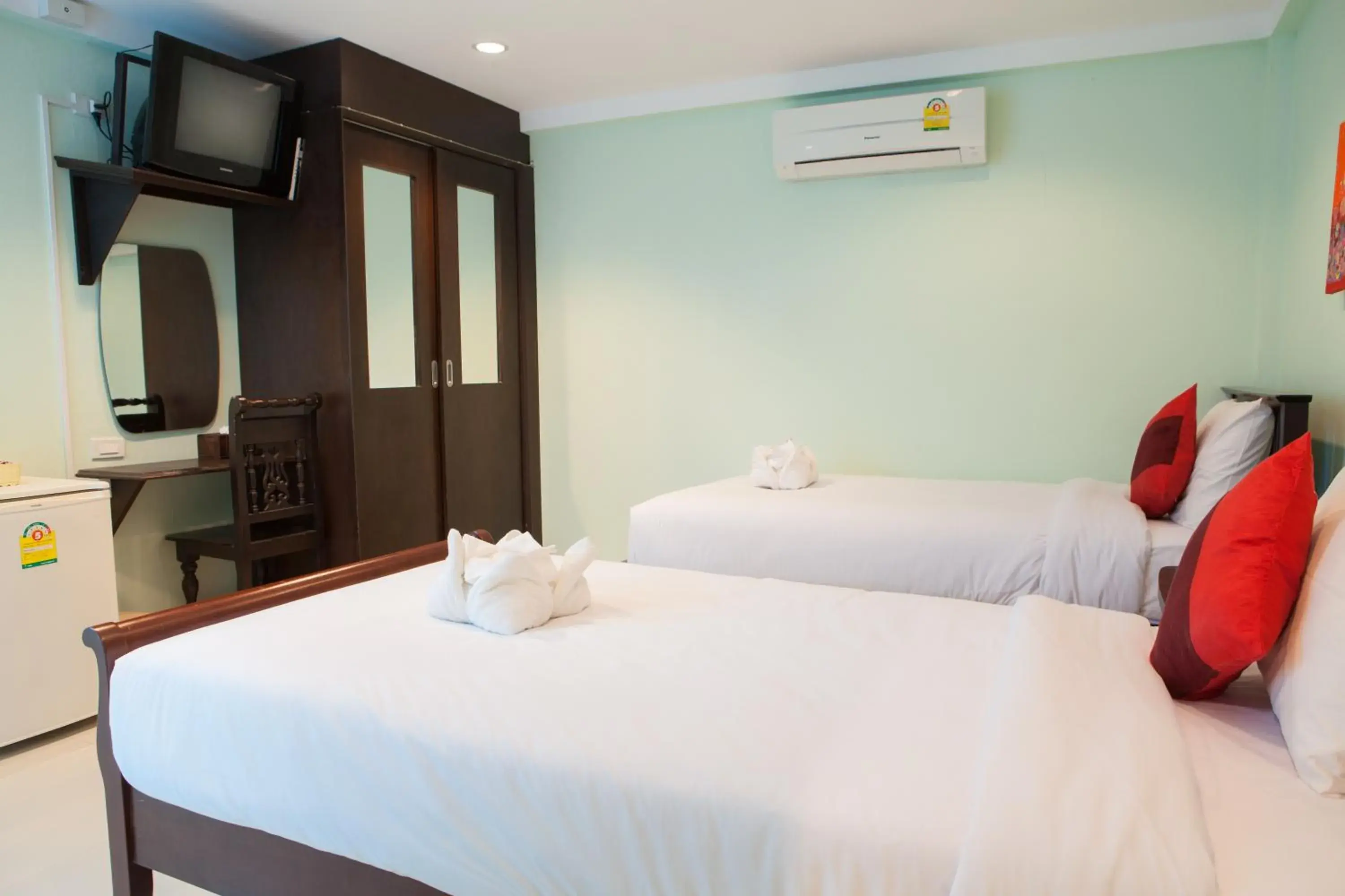 TV and multimedia, Bed in Fahsai Bay Villa