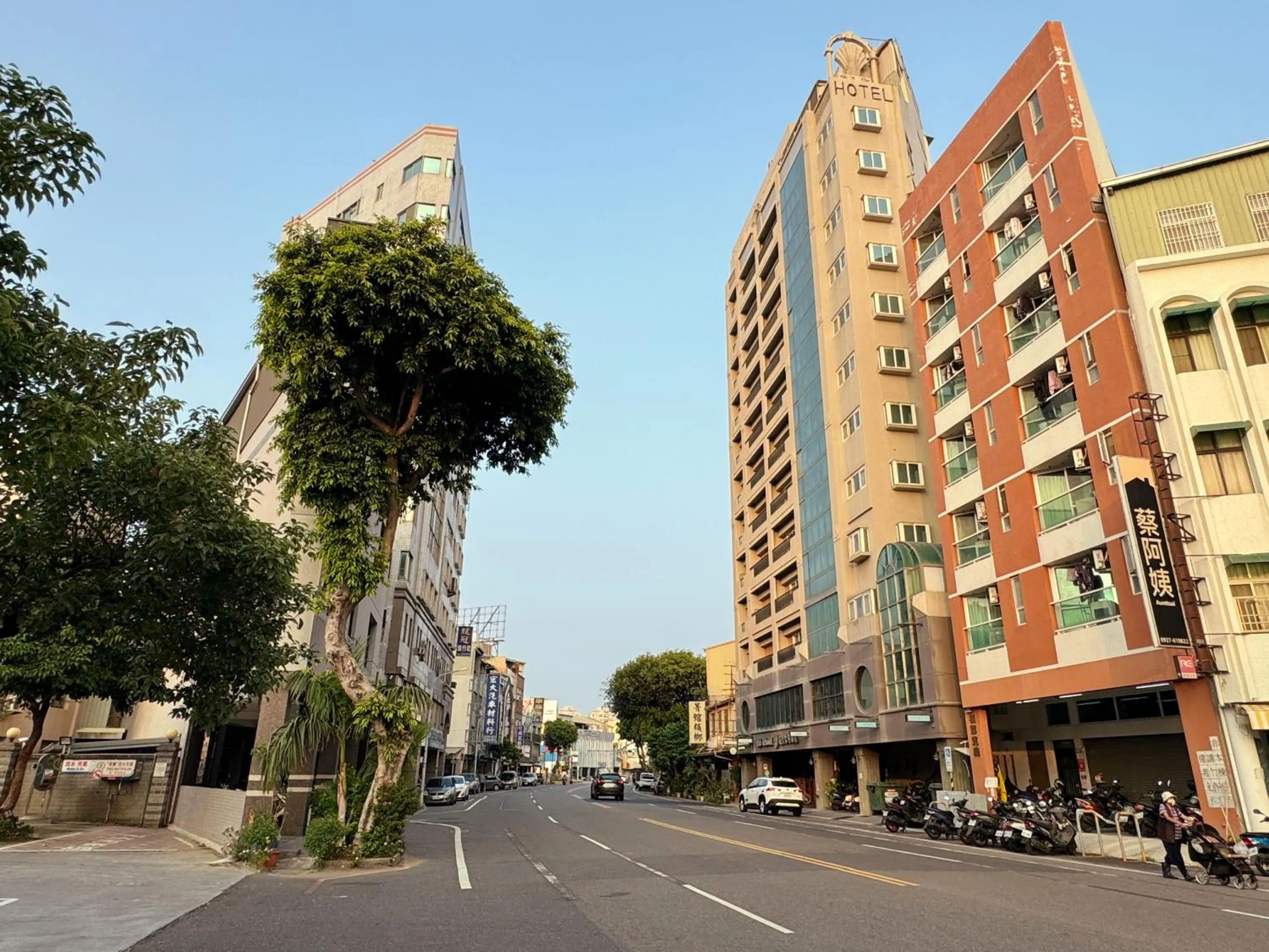 Property Building in Old School - Nan Fun House Hotel