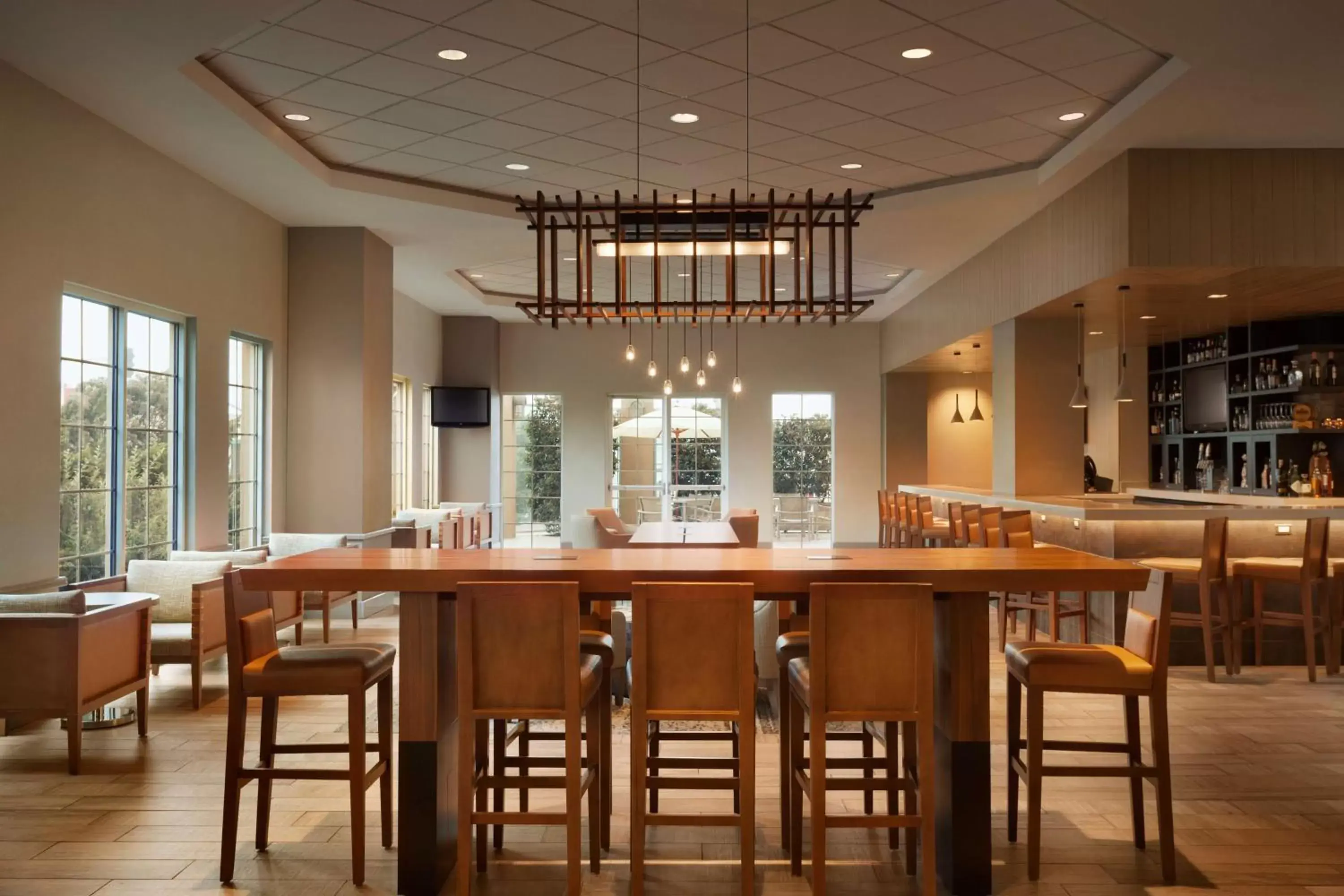 Lounge or bar in Embassy Suites by Hilton Monterey Bay Seaside Lounge or bar in Embassy Suites by Hilton Monterey Bay Seaside