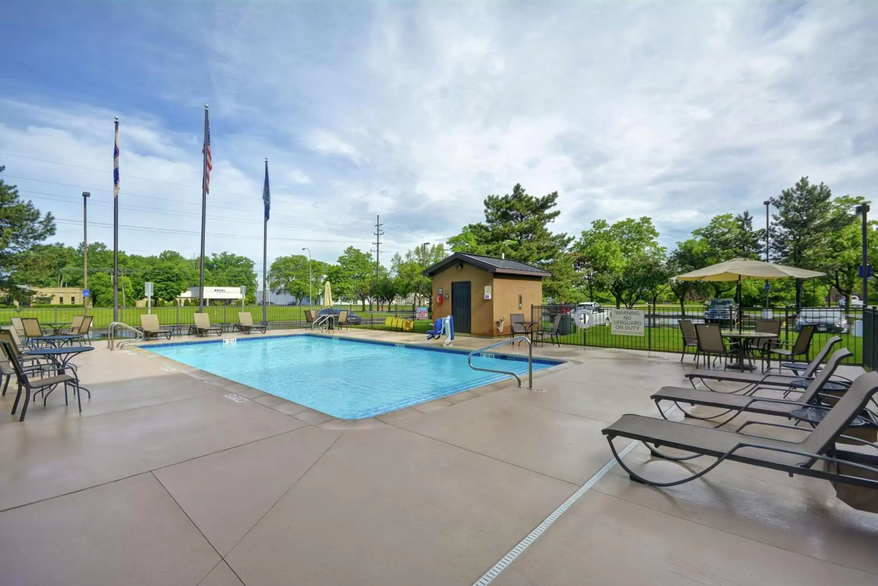 Pool view, Swimming Pool in Hampton Inn Detroit Madison Heights South Troy