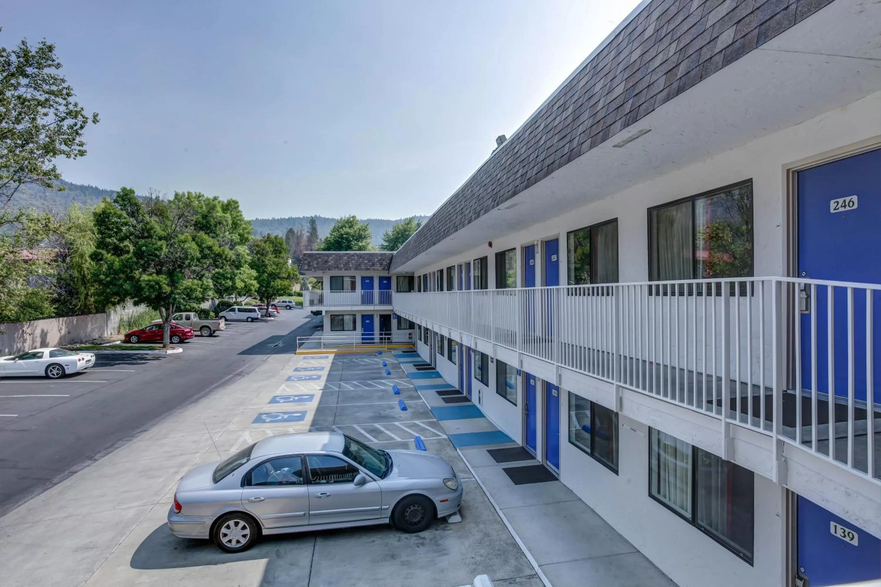 Decorative detail in Motel 6-Grants Pass, OR