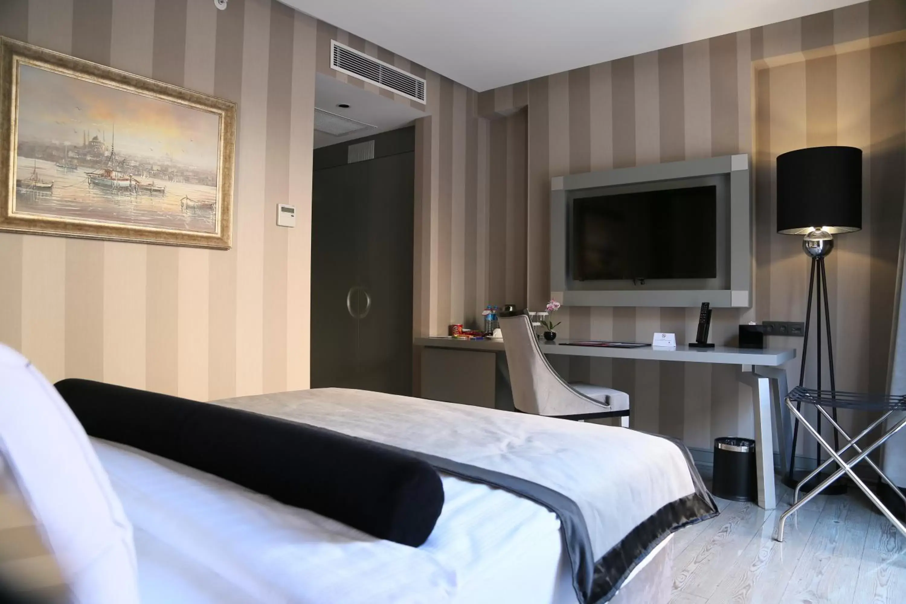 Superior Room in Ramada Hotel & Suites by Wyndham Istanbul- Sisli