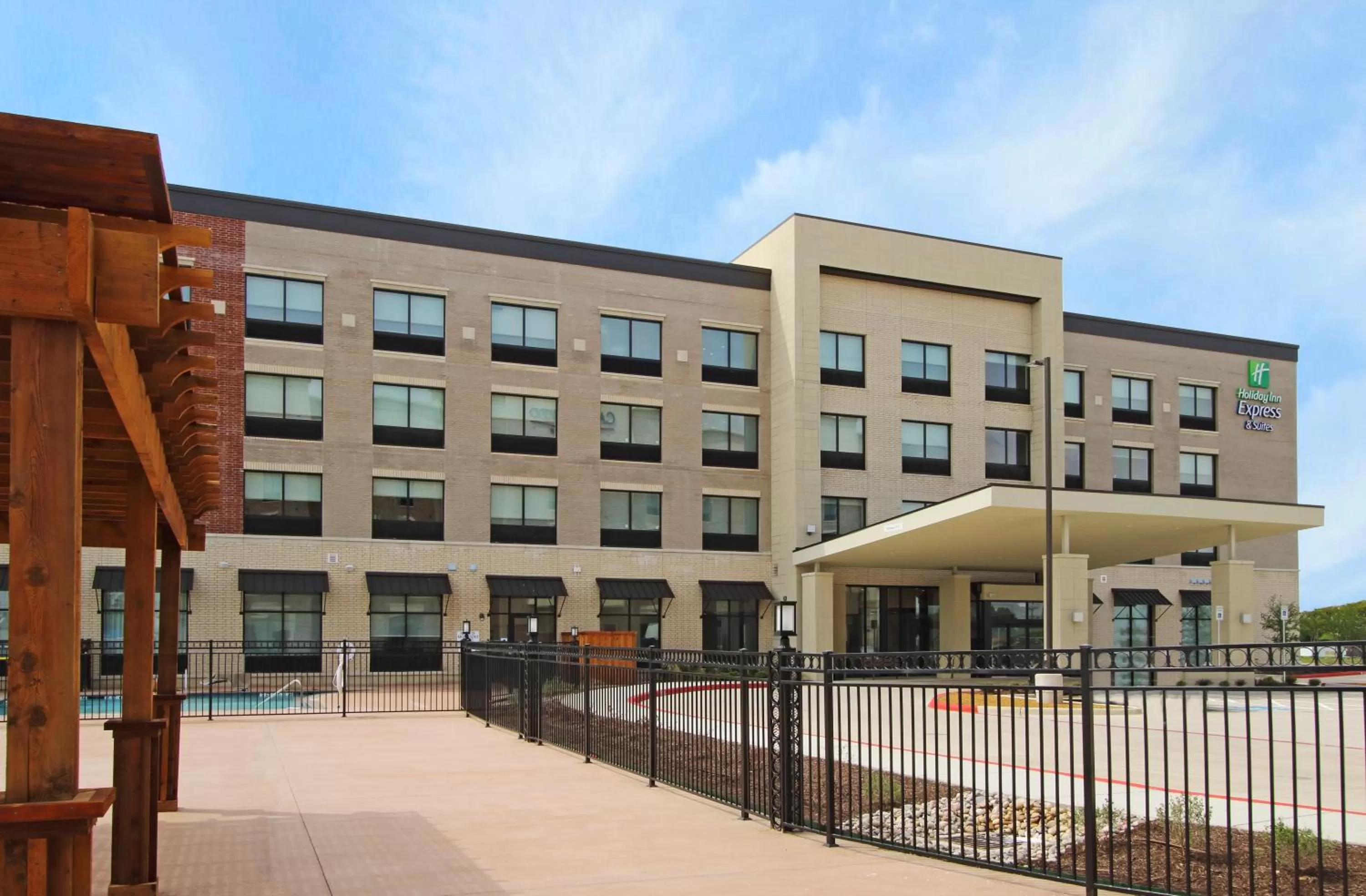 Property building in Holiday Inn Express & Suites Dallas Frisco NW Toyota Stdm by IHG