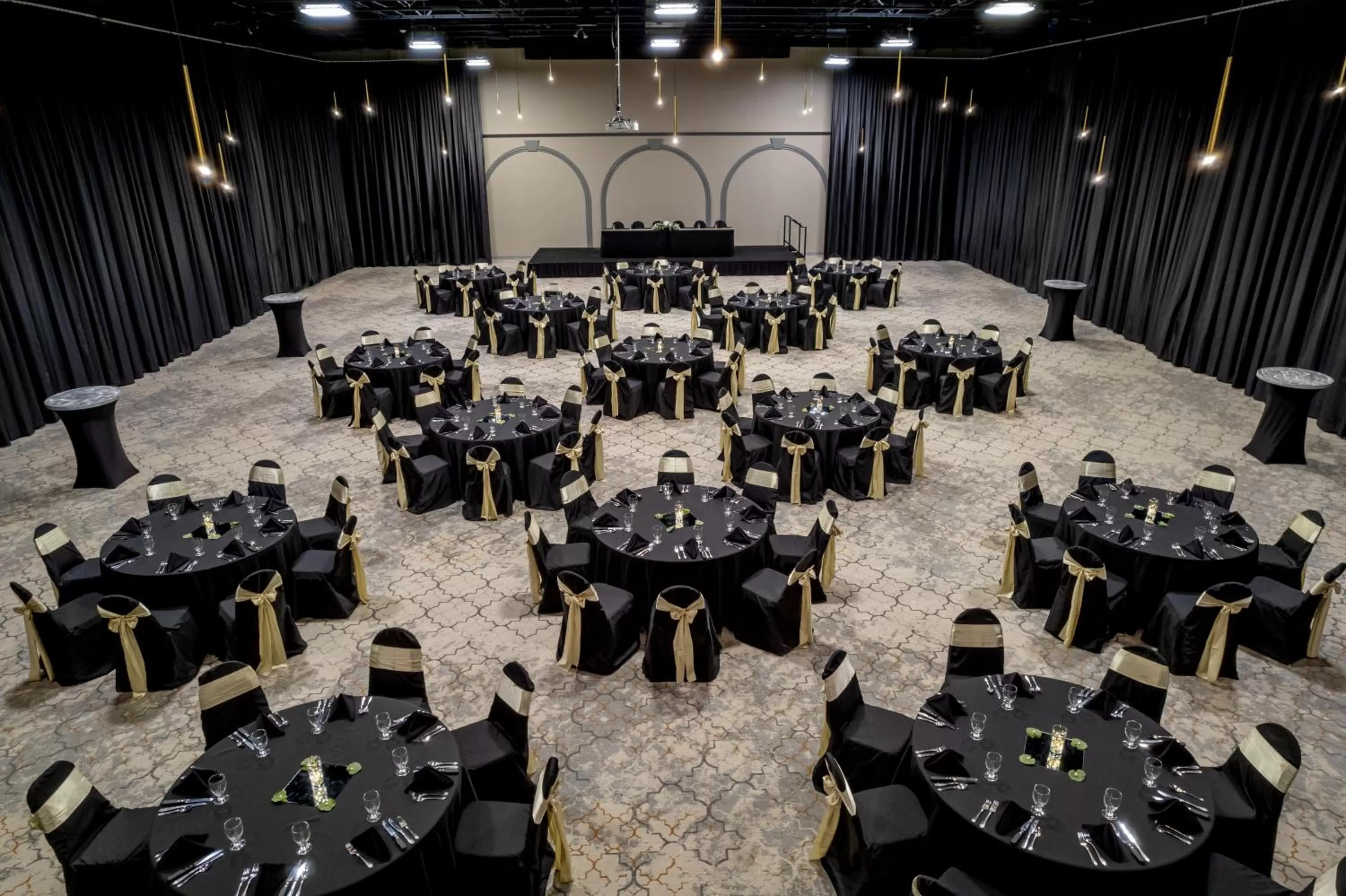 Banquet/Function facilities in Grand Williston Hotel and Conference Center