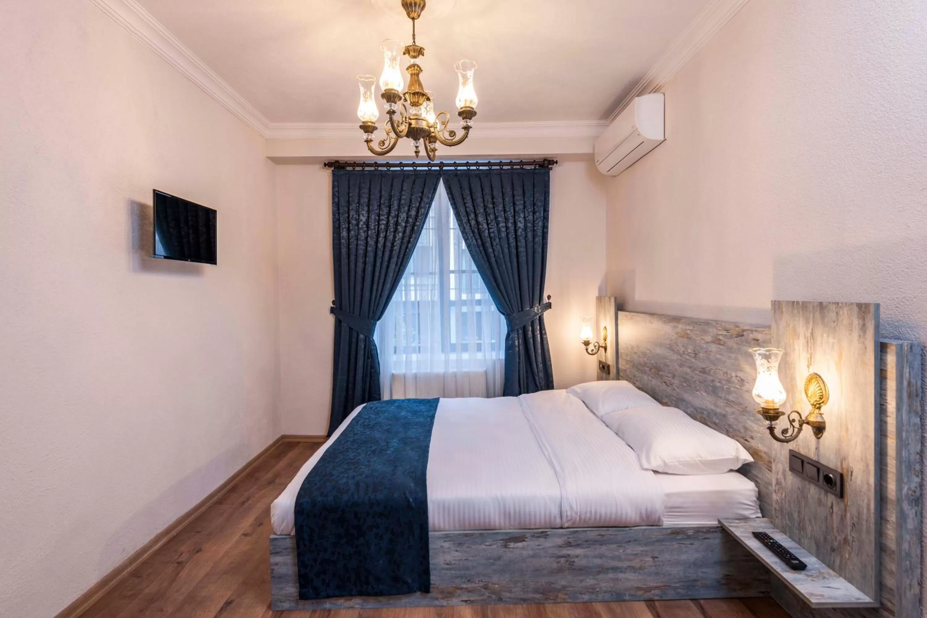 Bed in Element Garden