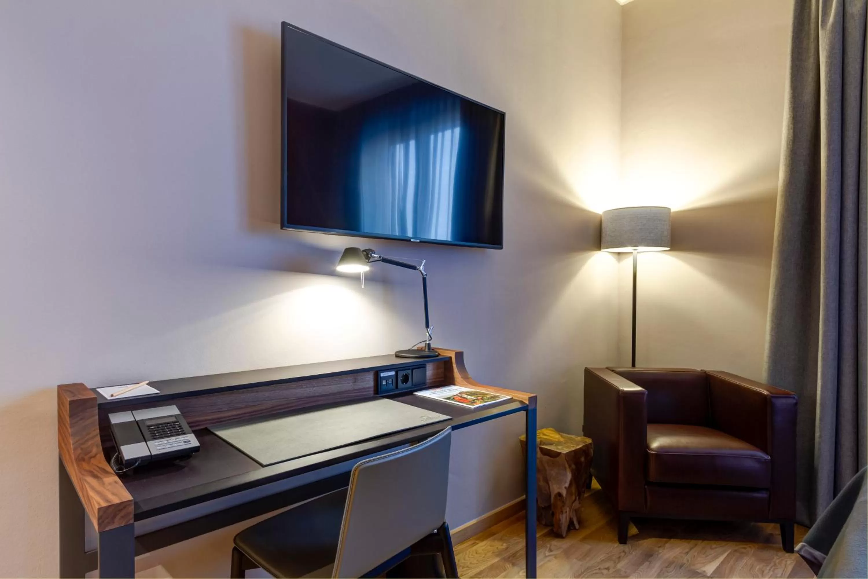 TV and multimedia in Qube Hotel Bahnstadt