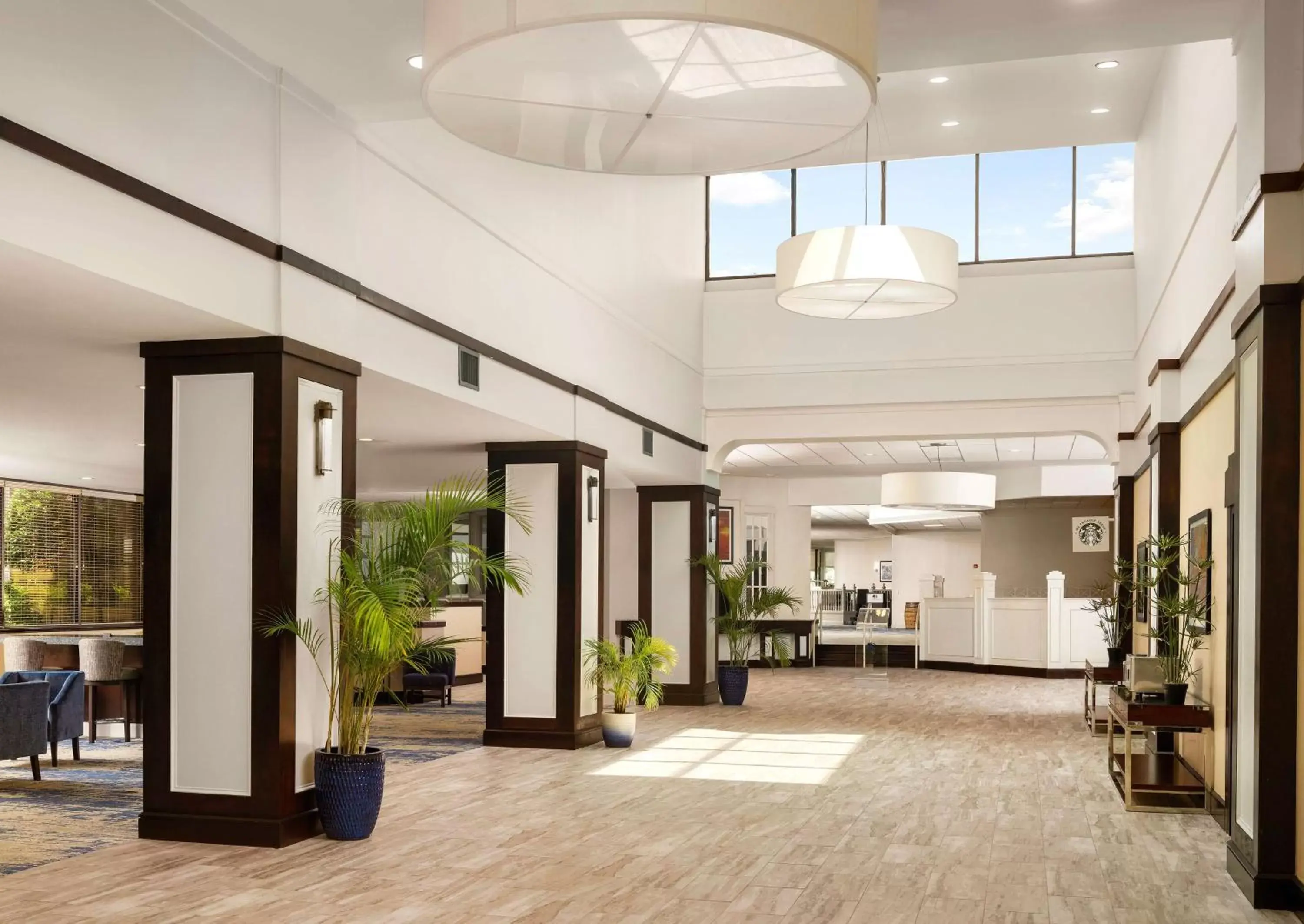 Dining area, Lobby/Reception in Doubletree by Hilton Hotel Williamsburg