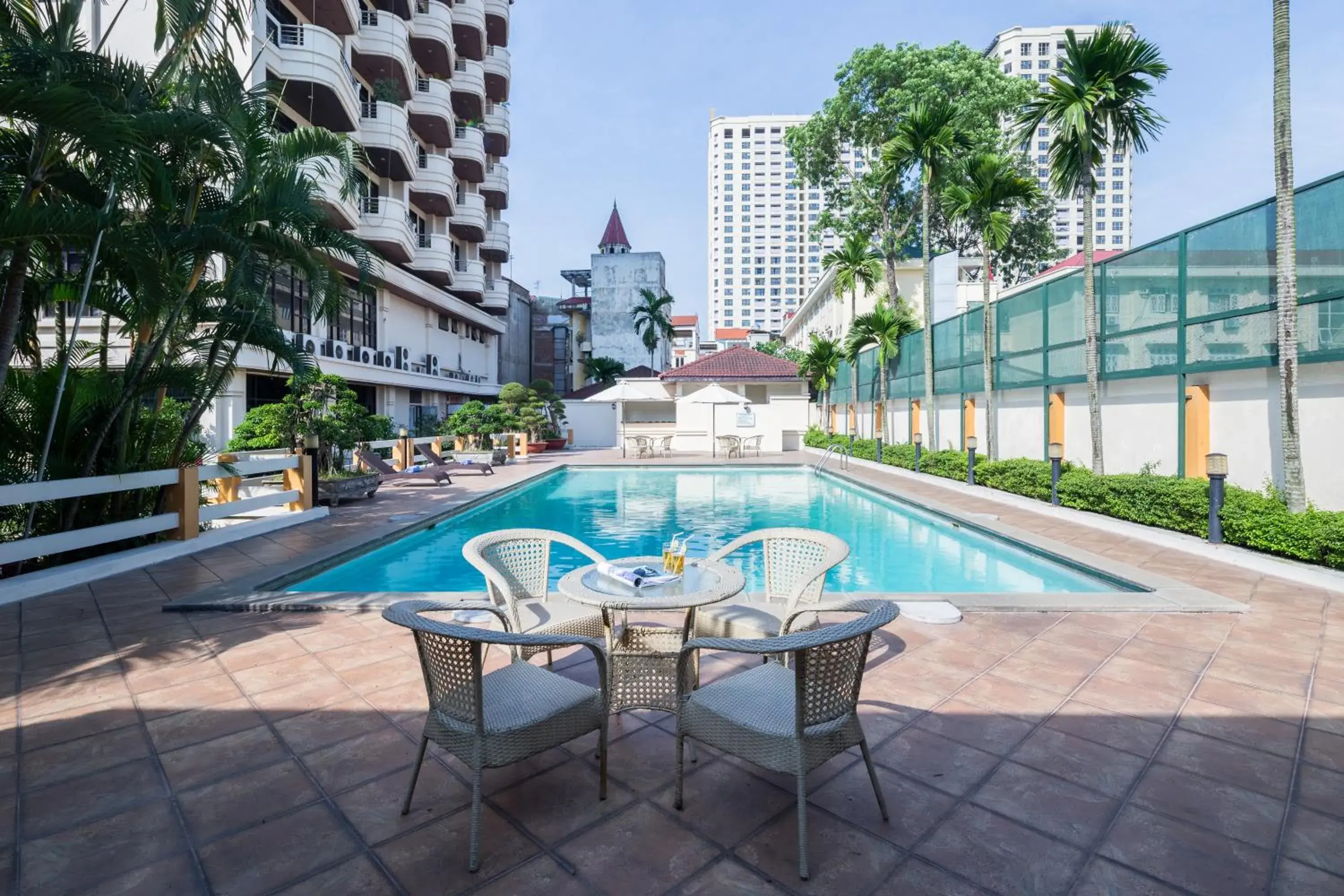 Swimming Pool in Oriental Palace