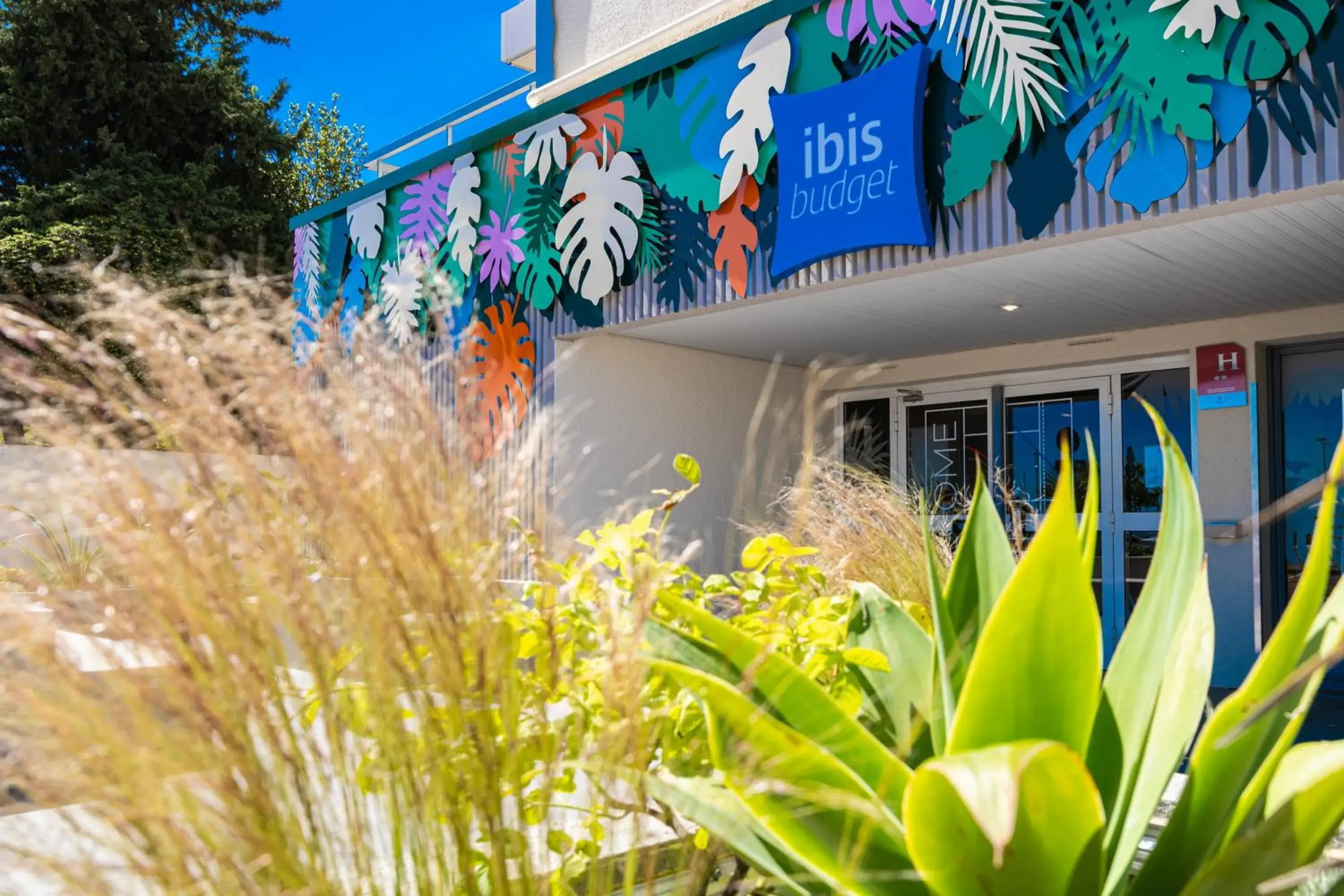 Property building in ibis budget Menton Bord de Mer Property building in ibis budget Menton Bord de Mer