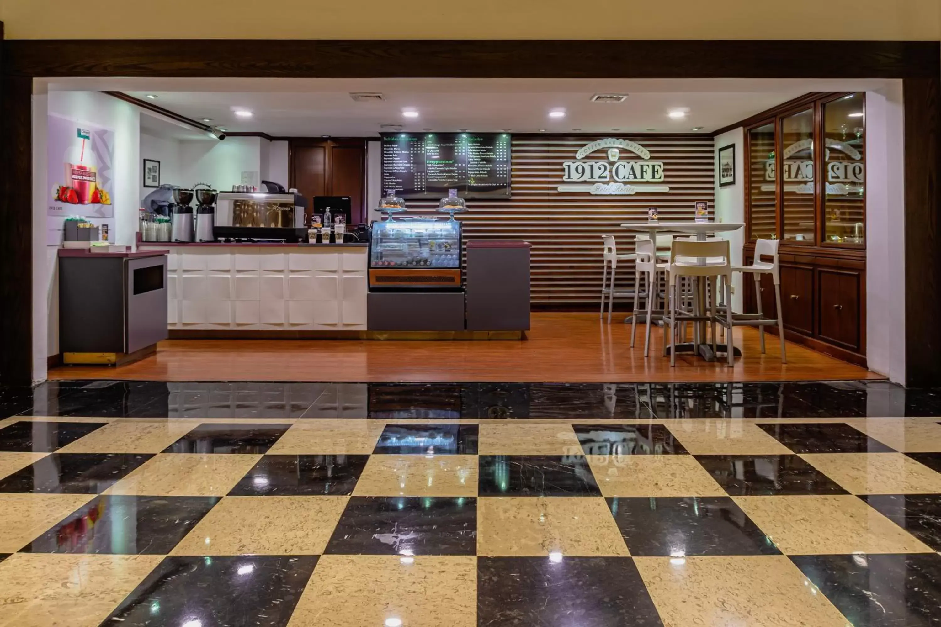 Restaurant/places to eat in Gamma Monterrey Gran Hotel Ancira