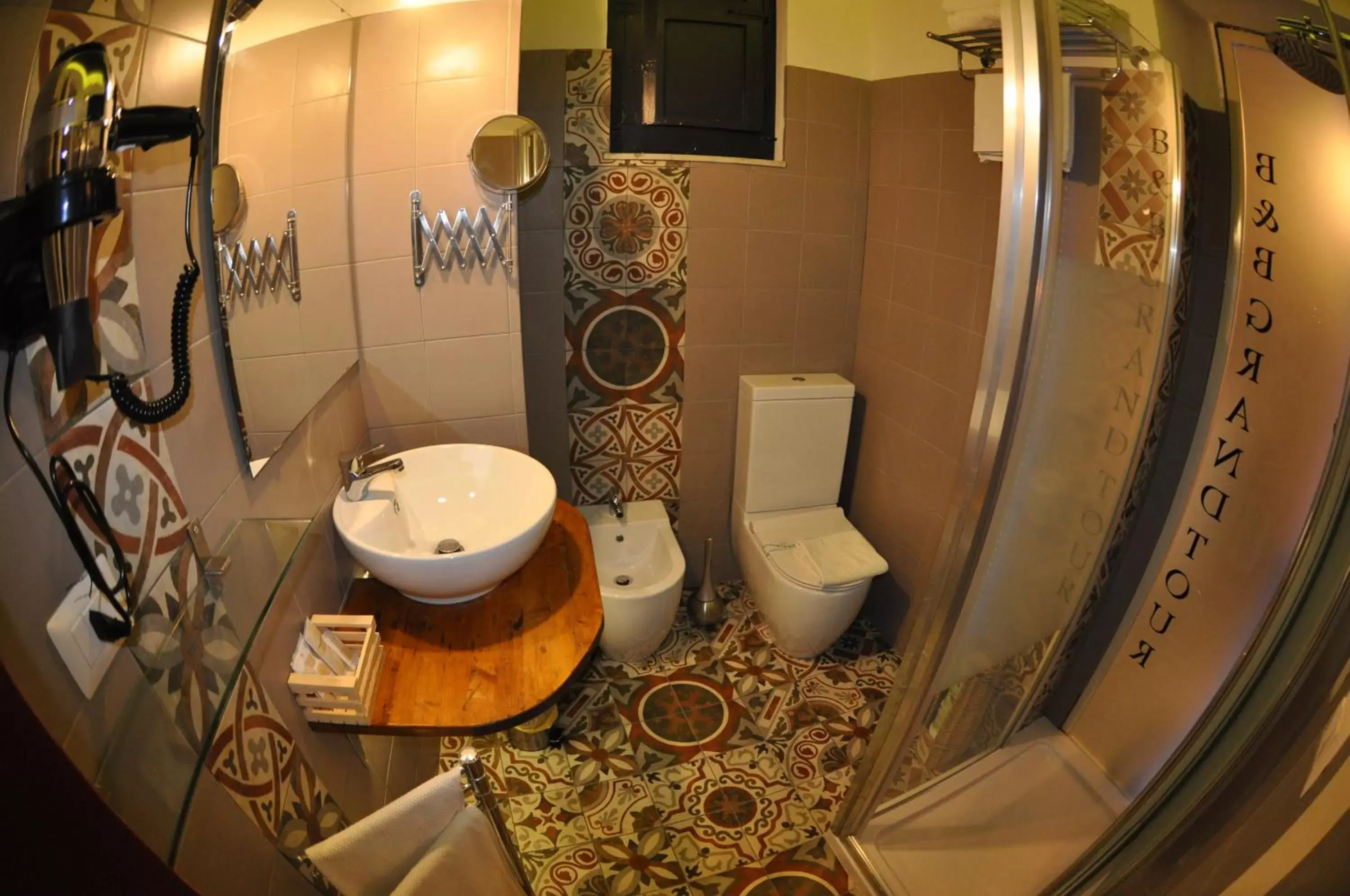 Bathroom in Grand Tour Design Guest House Catania