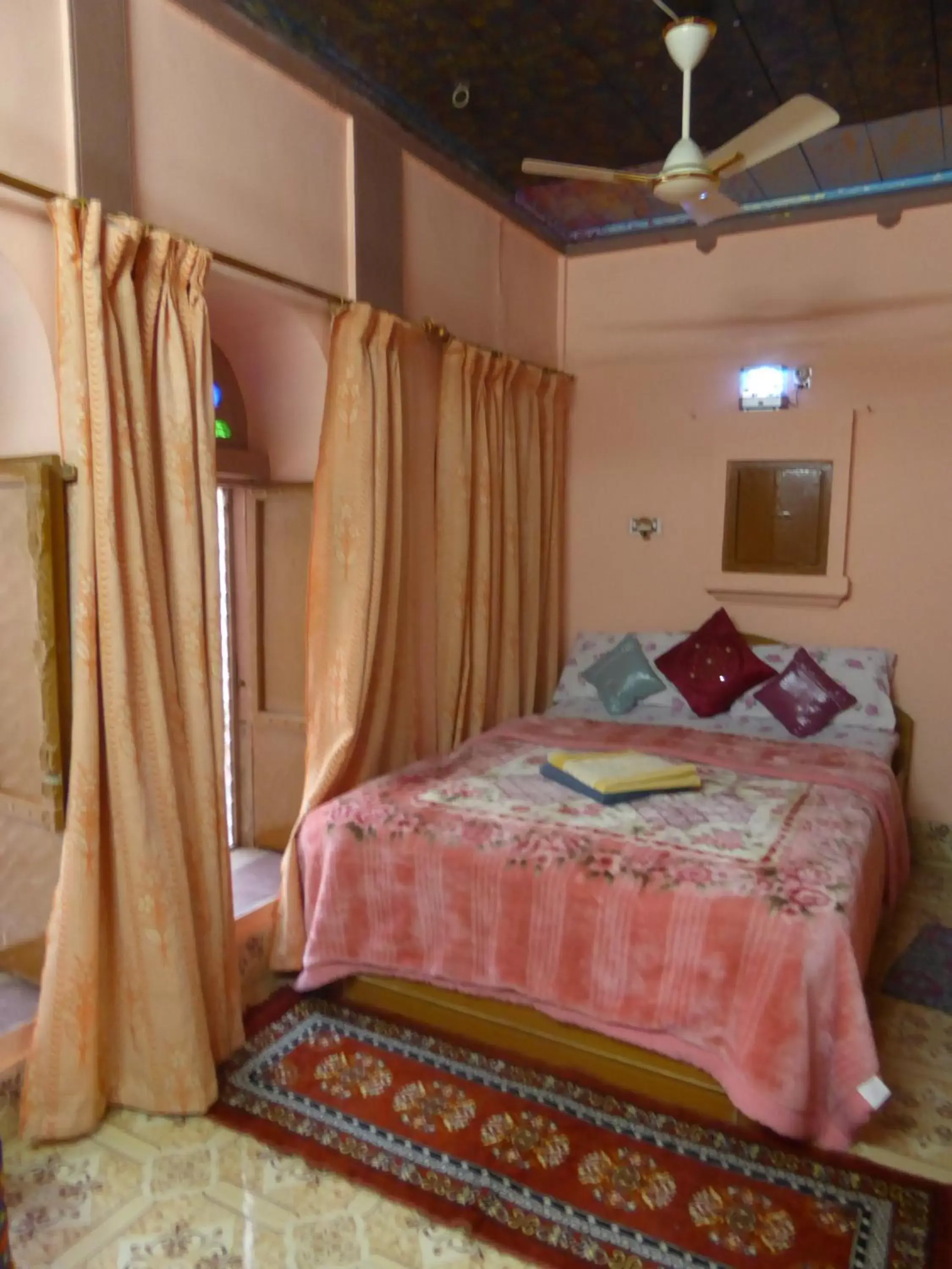 Deluxe Double or Twin Room with Fan in Tanisha Heritage Haweli Deluxe Double or Twin Room with Fan in Tanisha Heritage Haweli