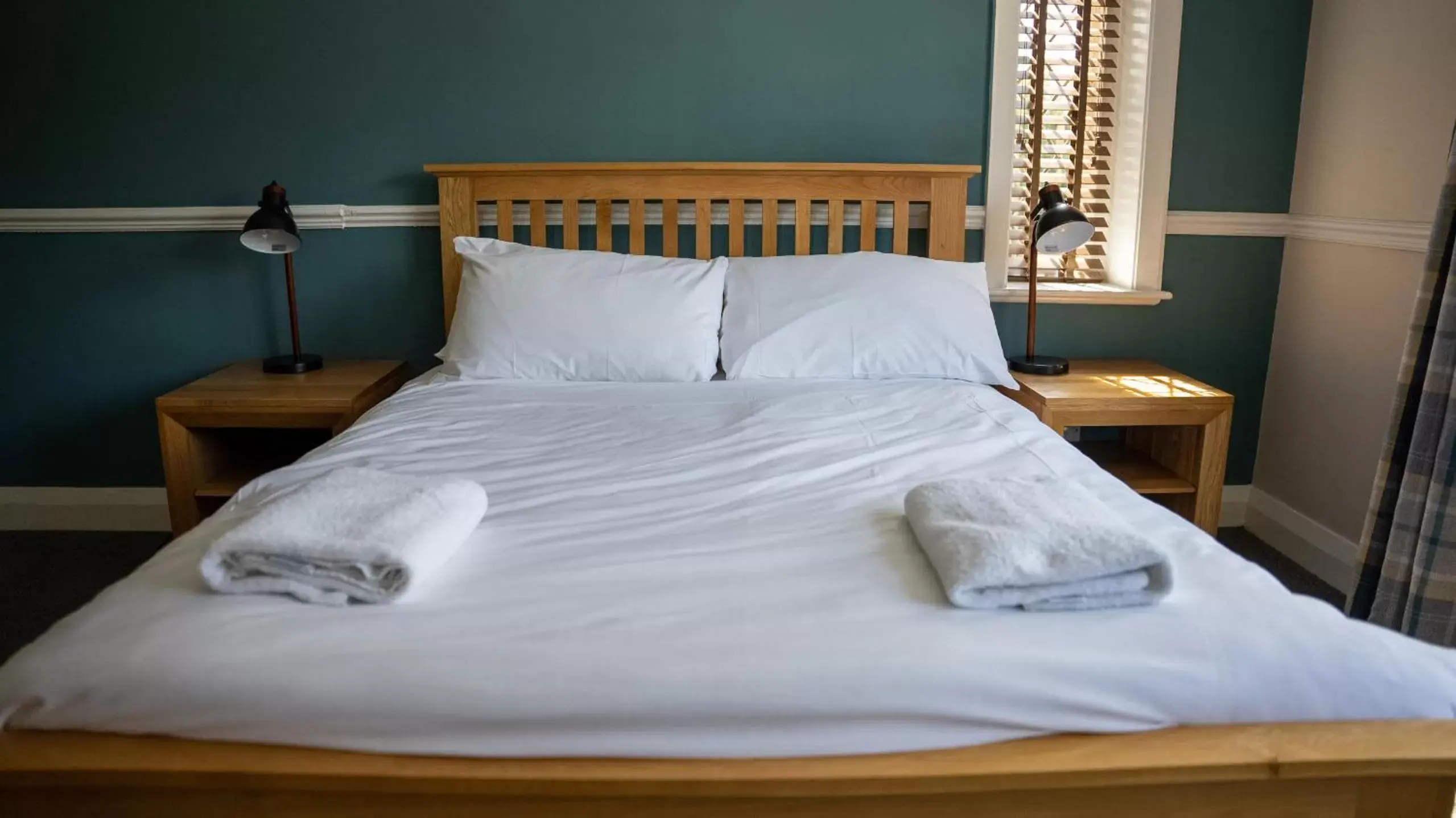 Bedroom, Bed in The Star Inn