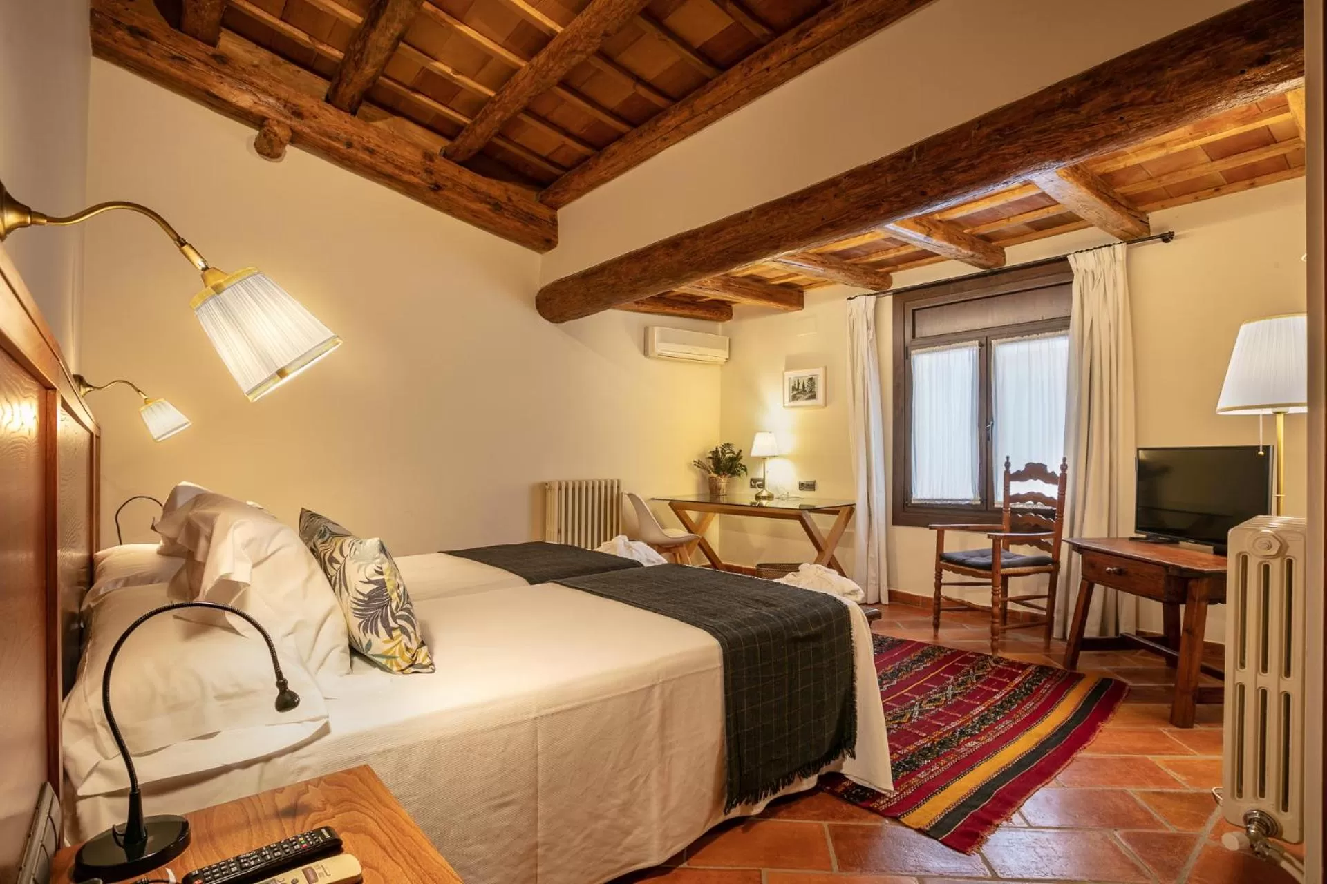 Bed in Hotel-Hostal Sport