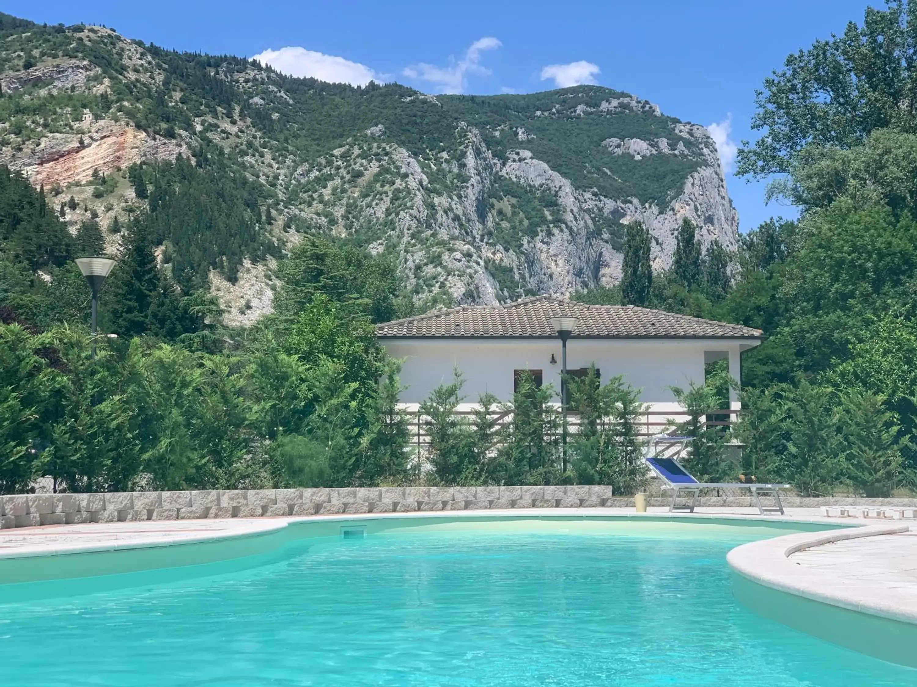 Swimming Pool in La Forestale Luxury Ecolodge B&B Primo Piano