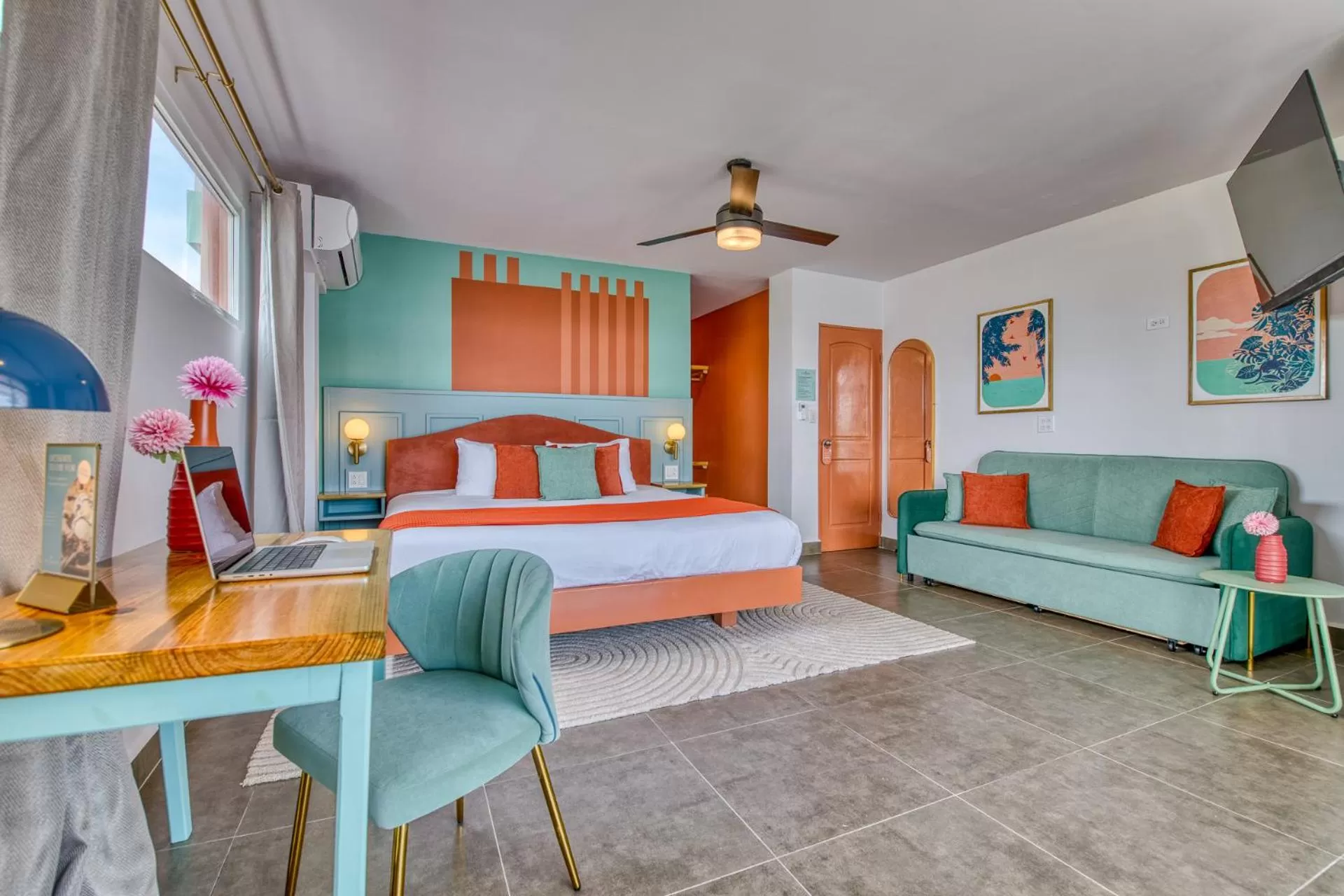 Photo of the whole room, Bed in Bocas Paradise Hotel