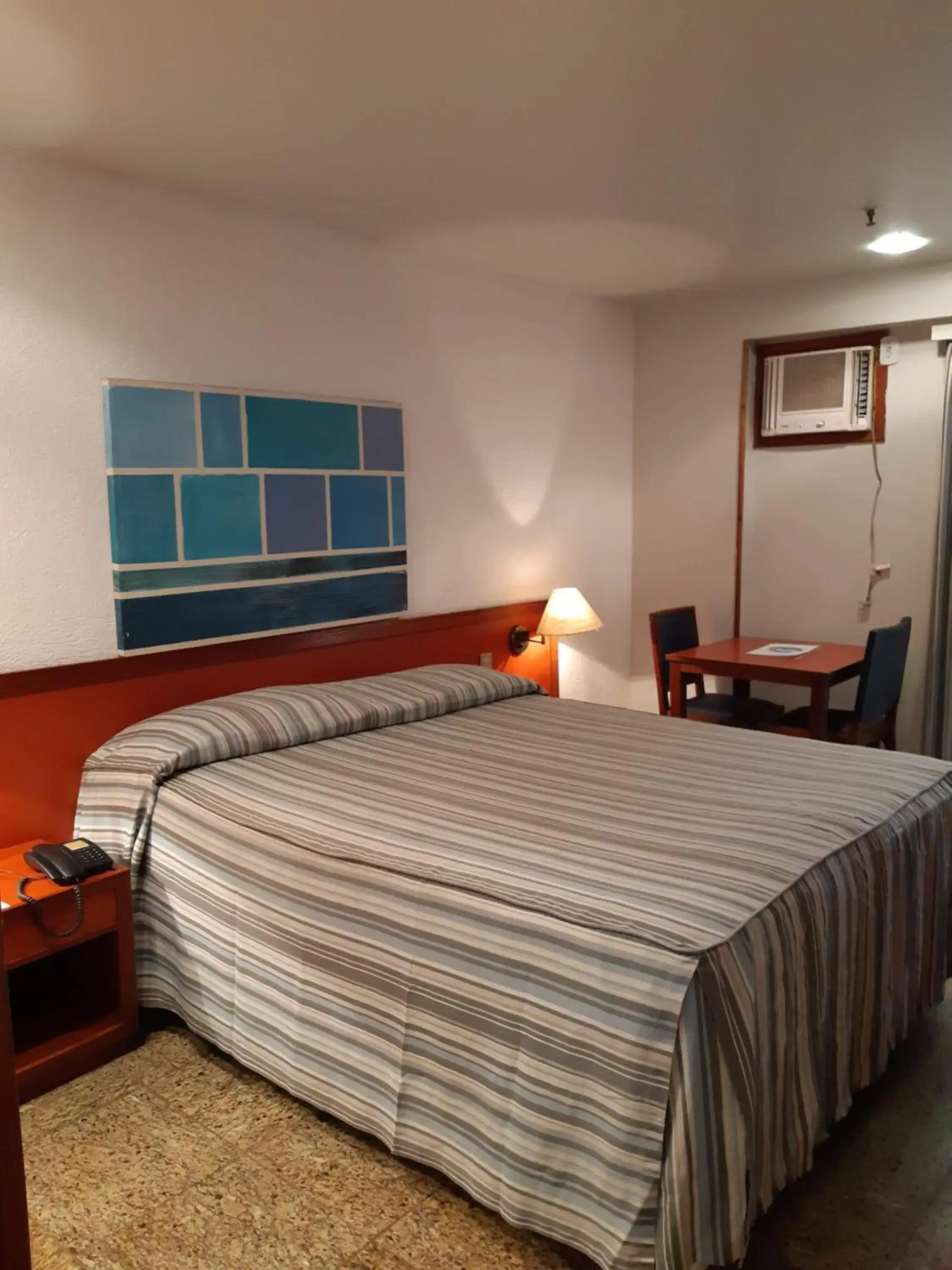 Bedroom, Bed in Oceano Copacabana Hotel