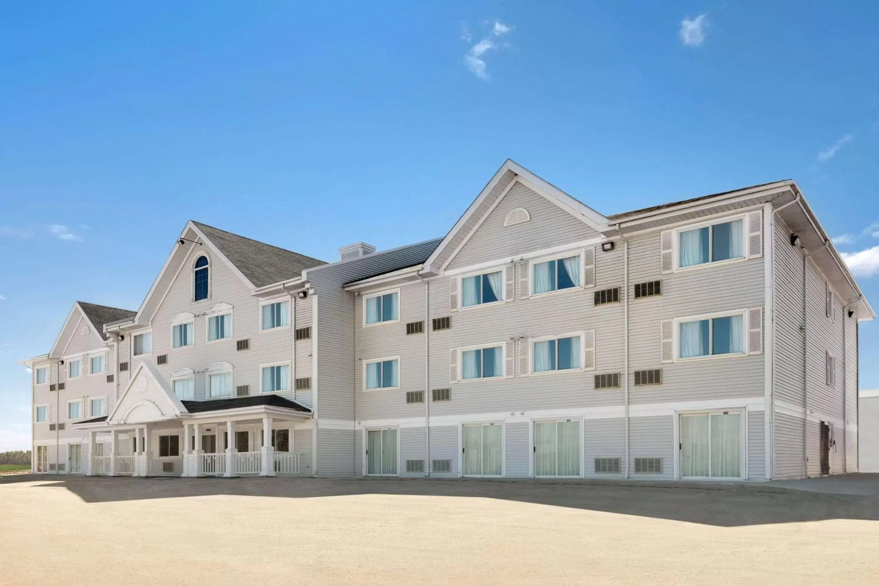 Property building in Ramada by Wyndham Miramichi New Brunswick Property building in Ramada by Wyndham Miramichi New Brunswick