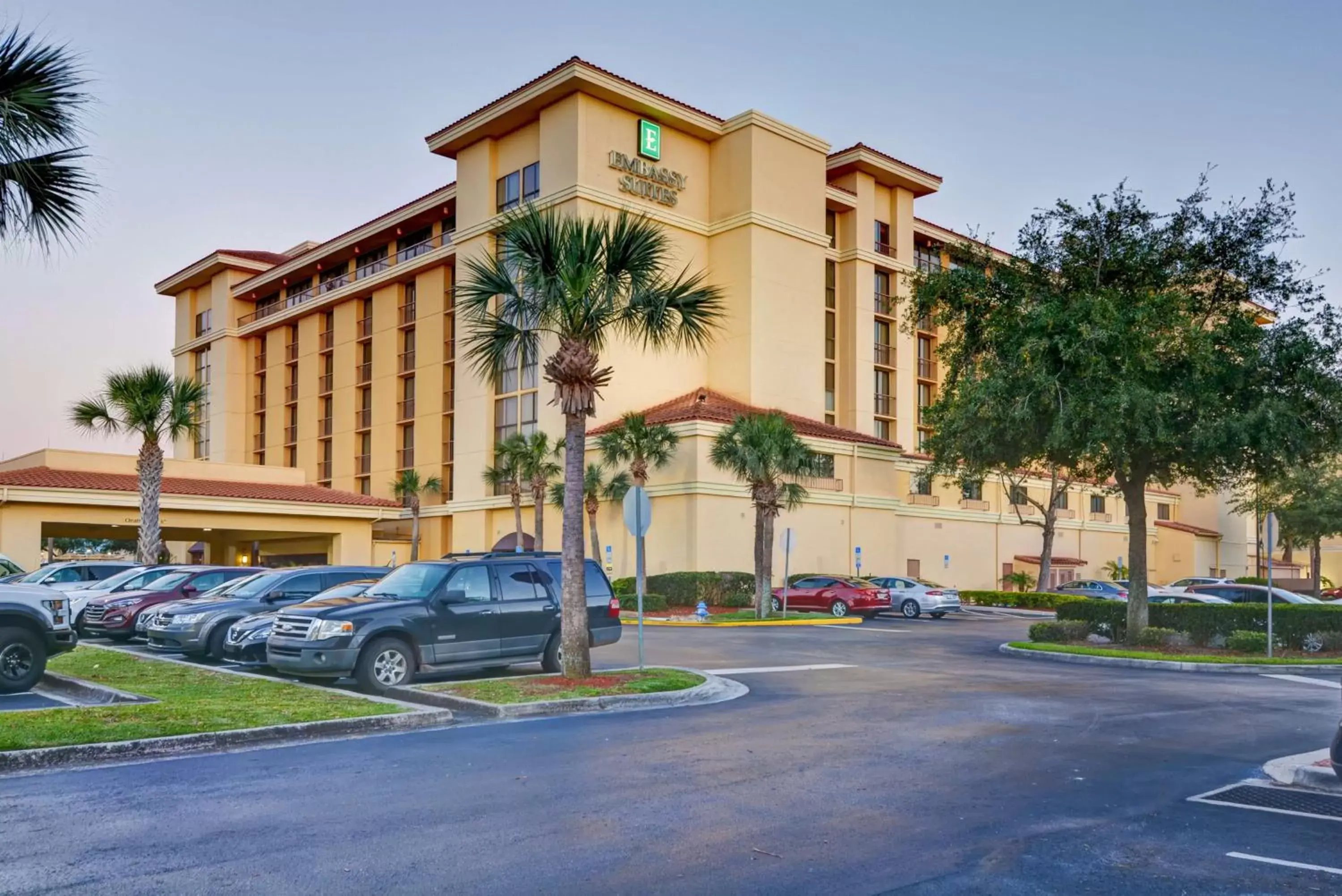 Property Building in Embassy Suites by Hilton Orlando North
