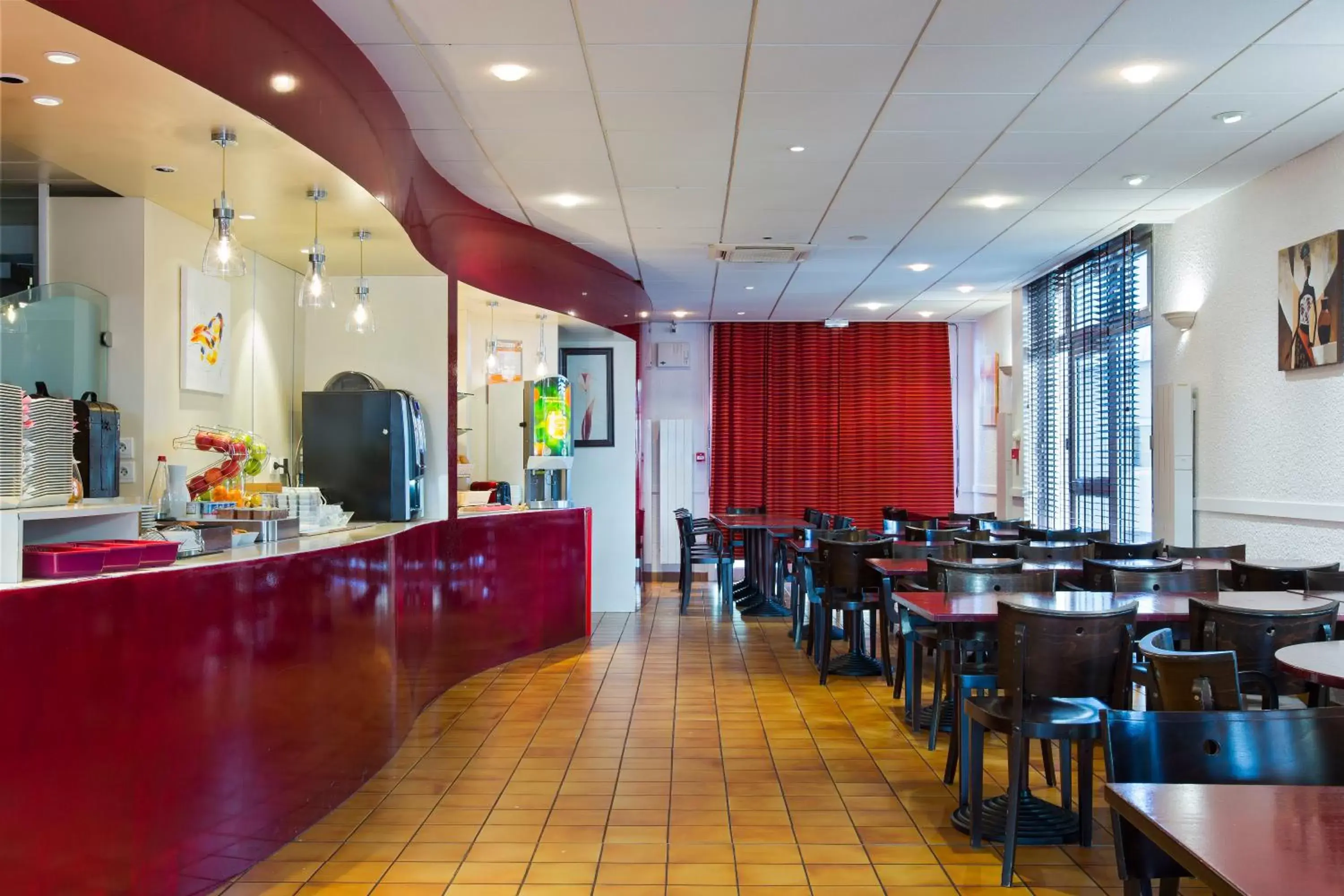 Breakfast, Restaurant/Places to Eat in Comfort Hotel Montlucon