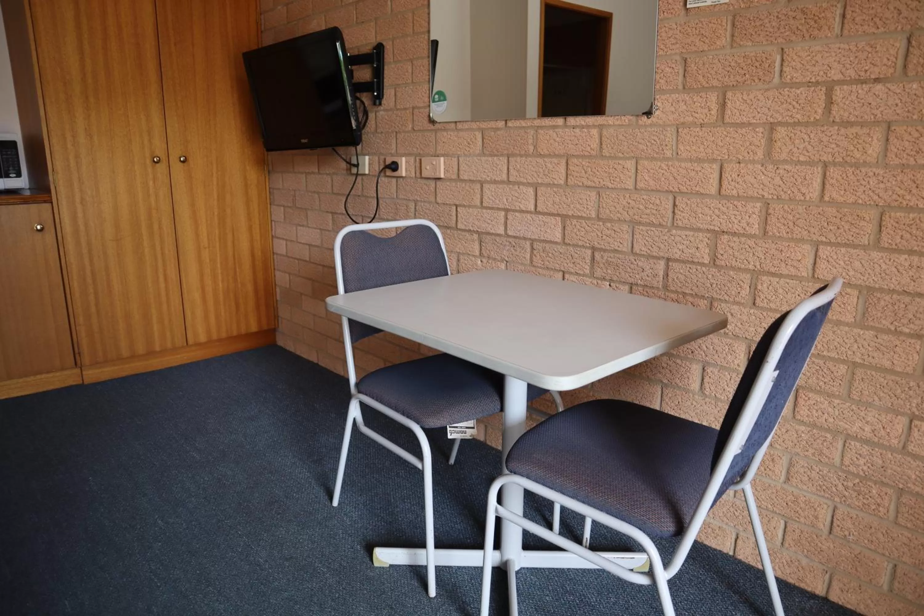 Golden Chain Aalana Motor Inn