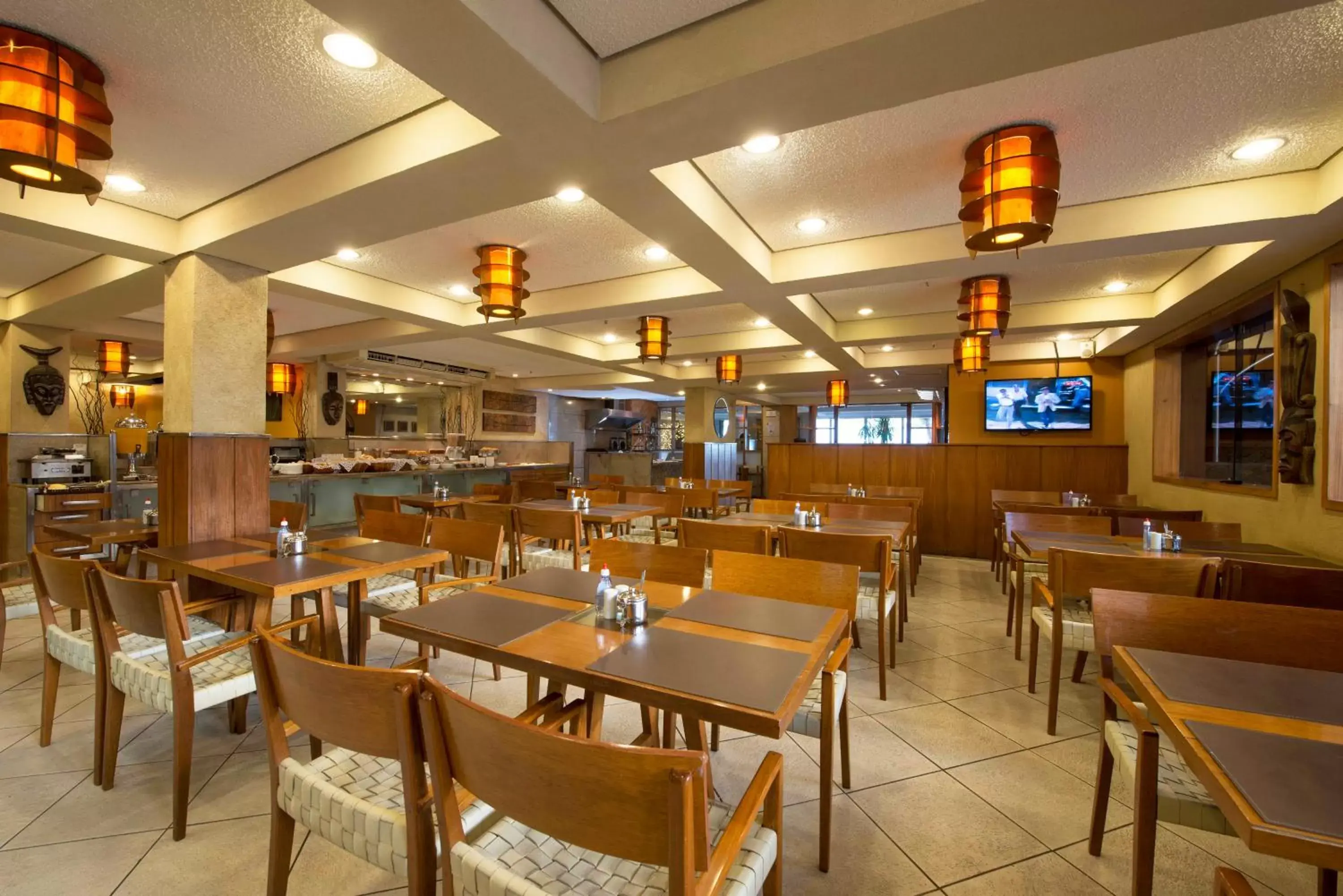 Restaurant/places to eat in Magna Praia Hotel Restaurant/places to eat in Magna Praia Hotel