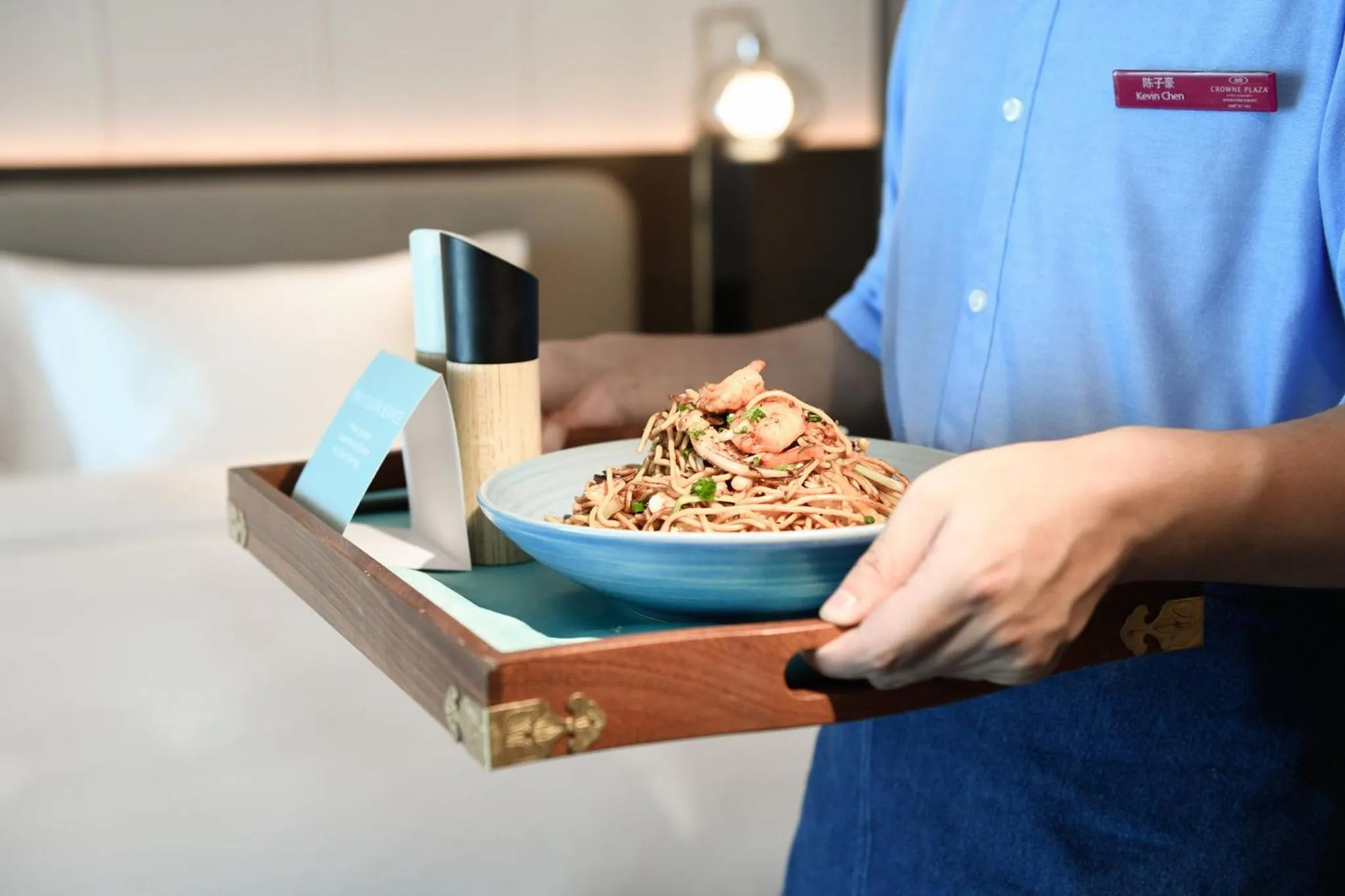 Photo of the whole room in Crowne Plaza Wuhan Optics Valley by IHG