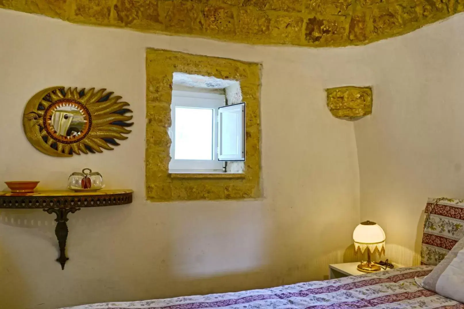 Bed, Bathroom in TRULLO CARMEN