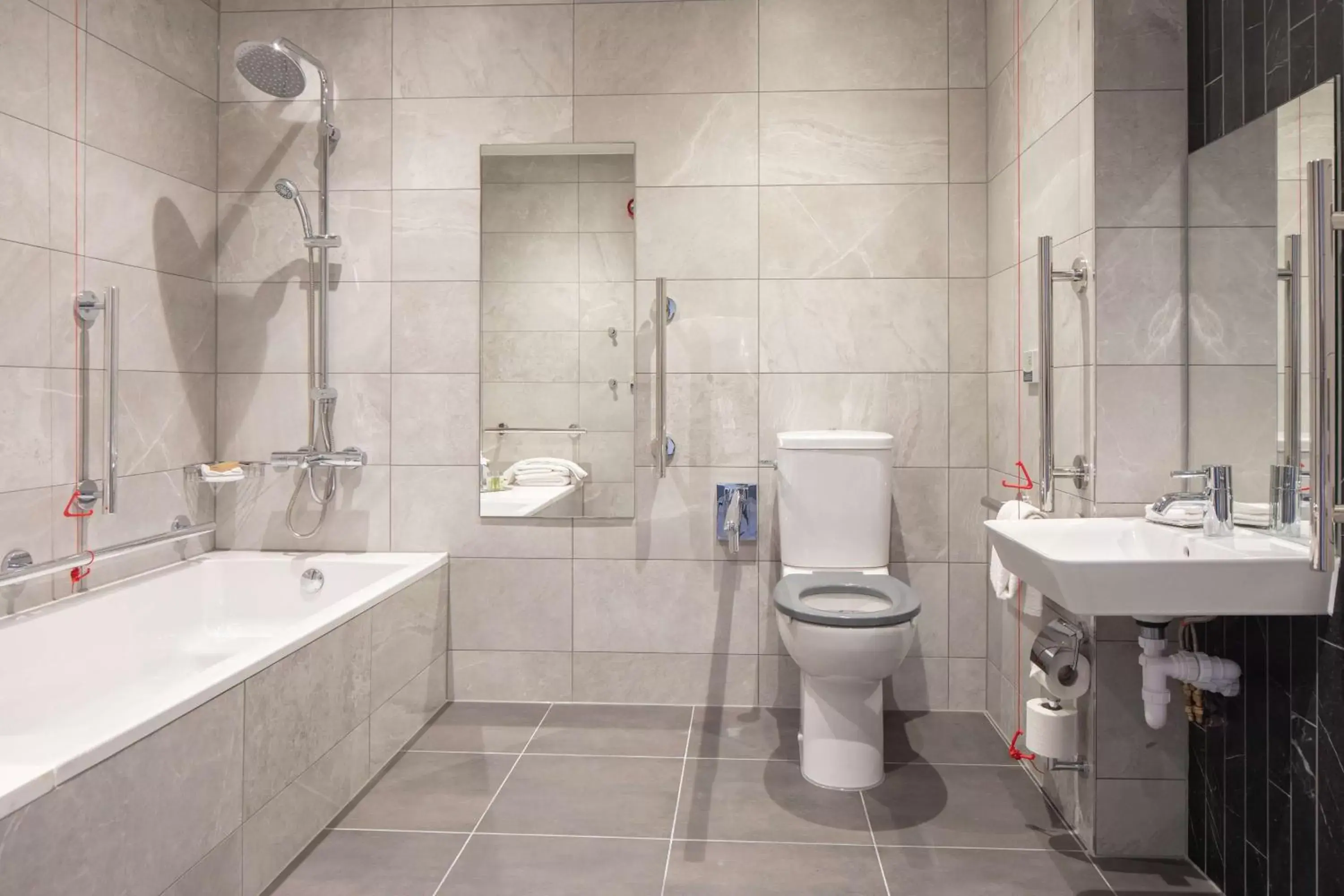 Bathroom in Hilton Dublin Kilmainham Bathroom in Hilton Dublin Kilmainham