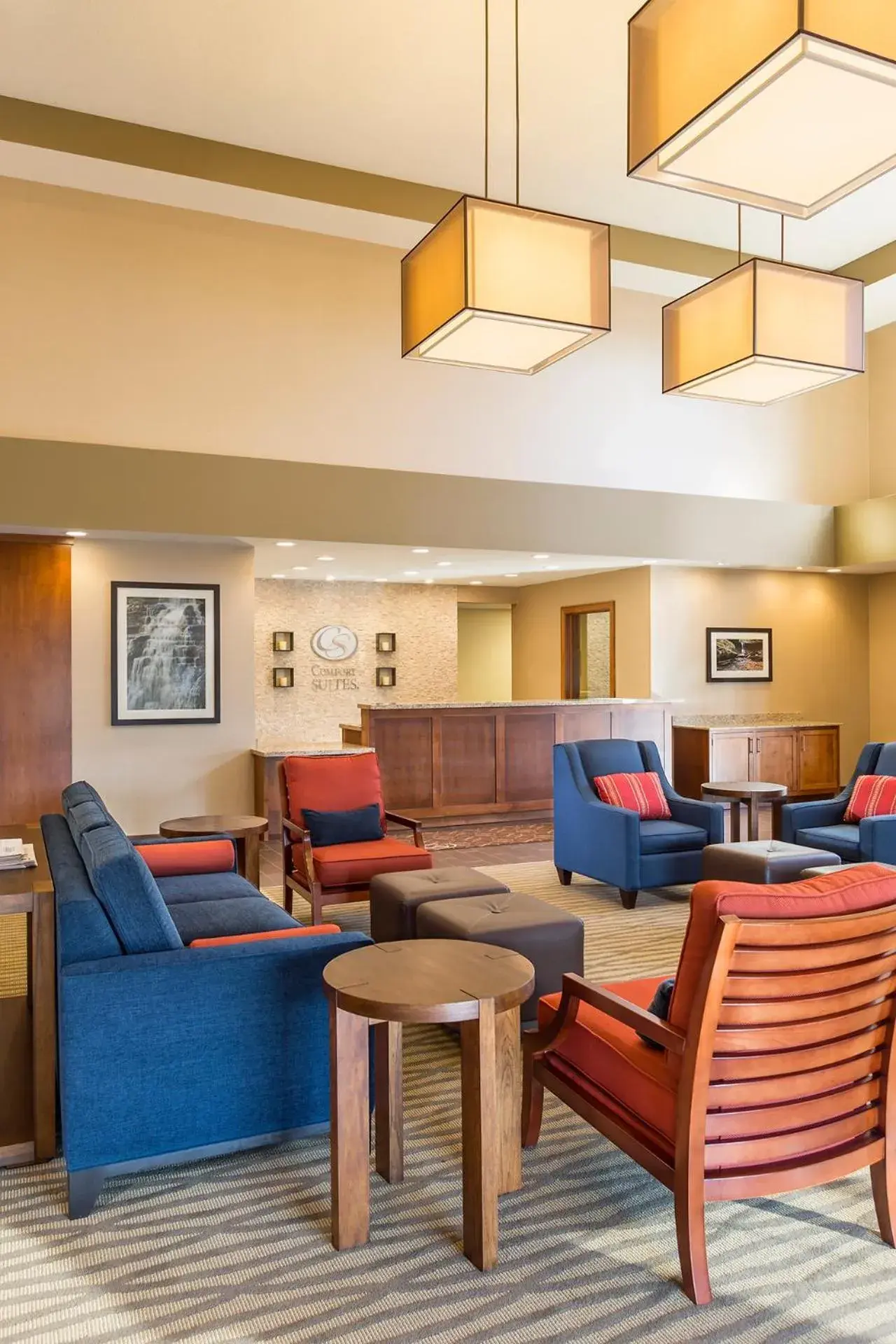 Lobby or reception, Seating Area in Comfort Suites Hartville-North Canton