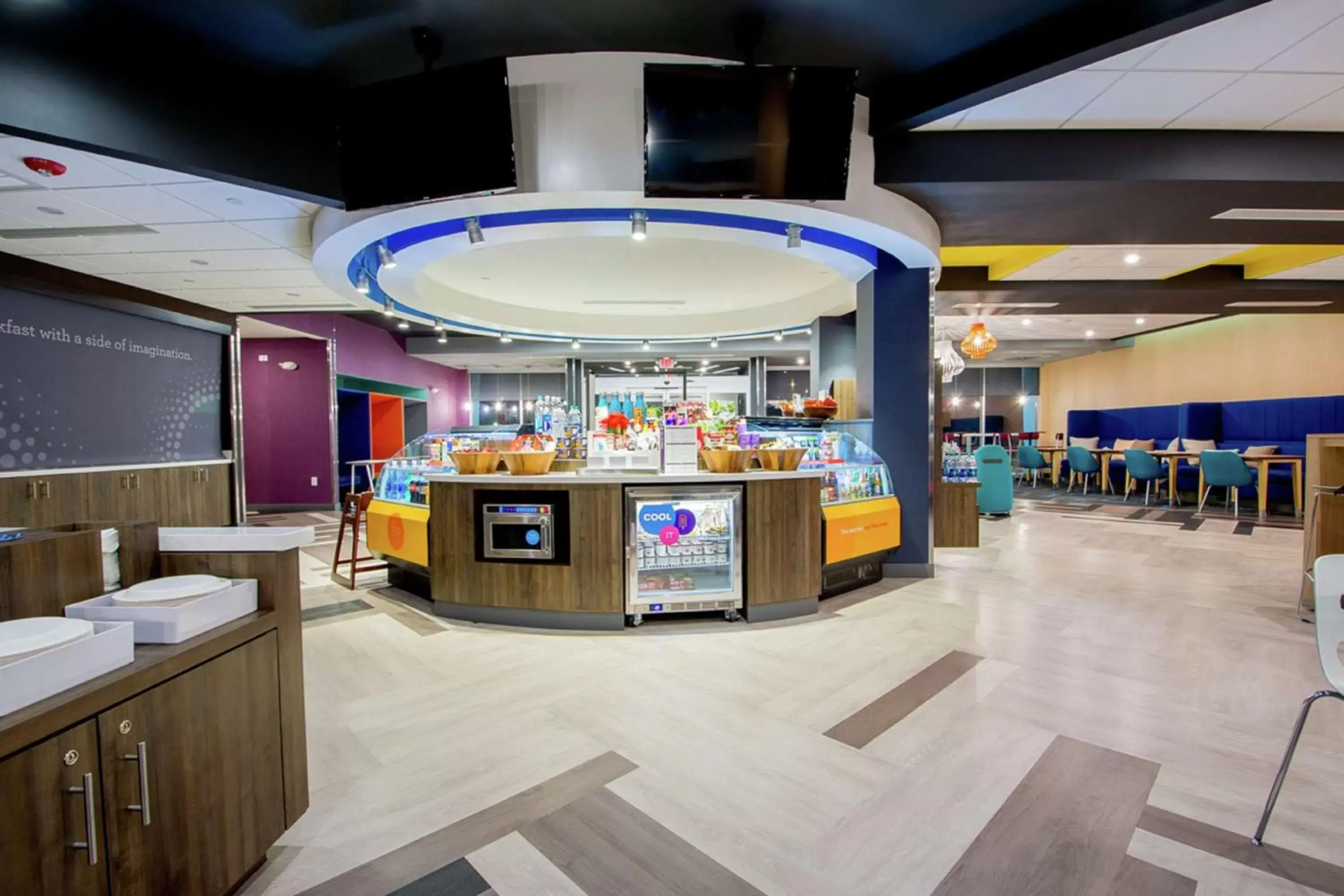 Lobby or reception in Tru by Hilton Lafayette River Ranch