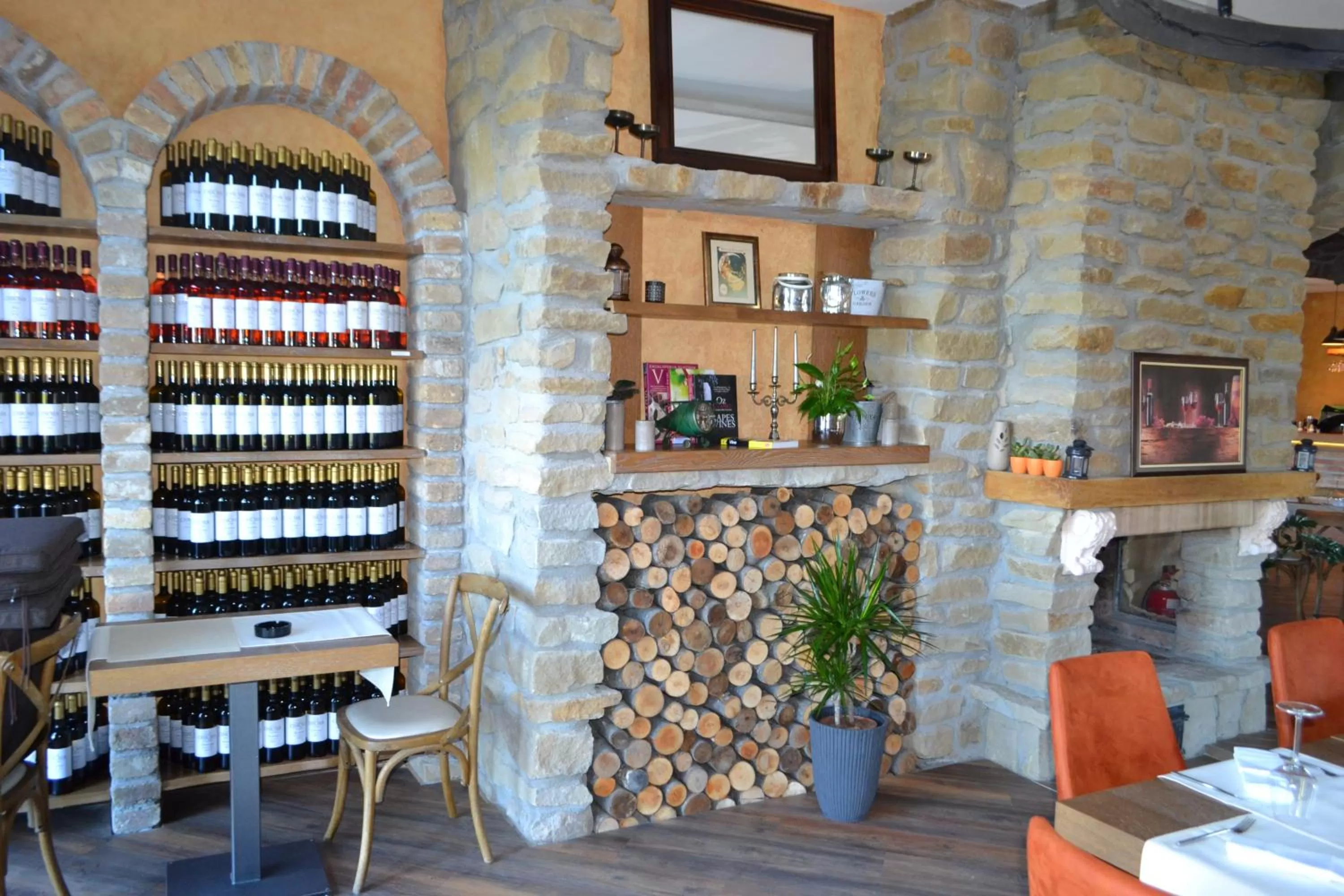 Restaurant/places to eat in Garni Hotel Chicha - Winery ŠKRBIĆ