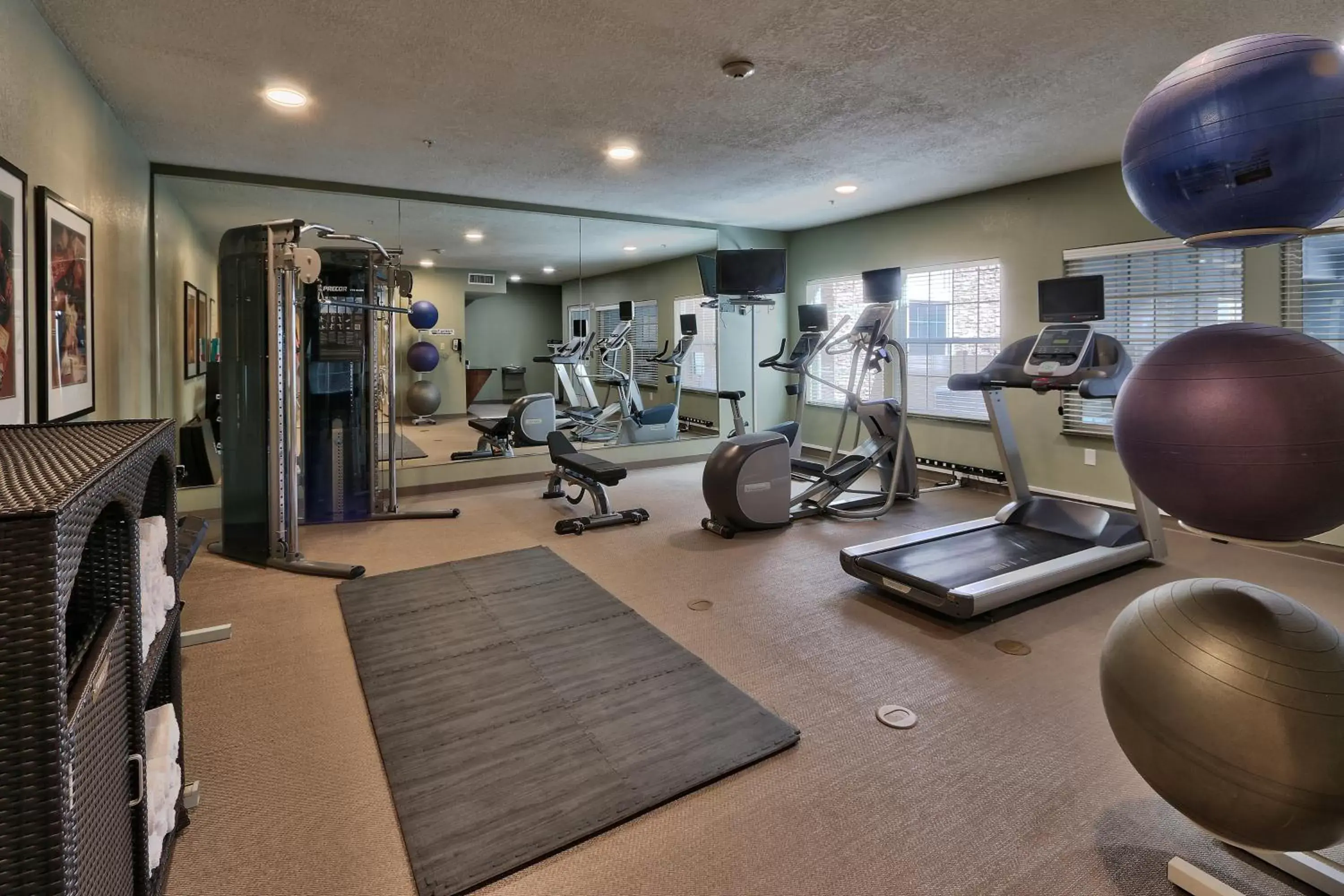 Spa and wellness centre/facilities, Fitness Center/Facilities in Staybridge Suites Albuquerque North, an IHG Hotel